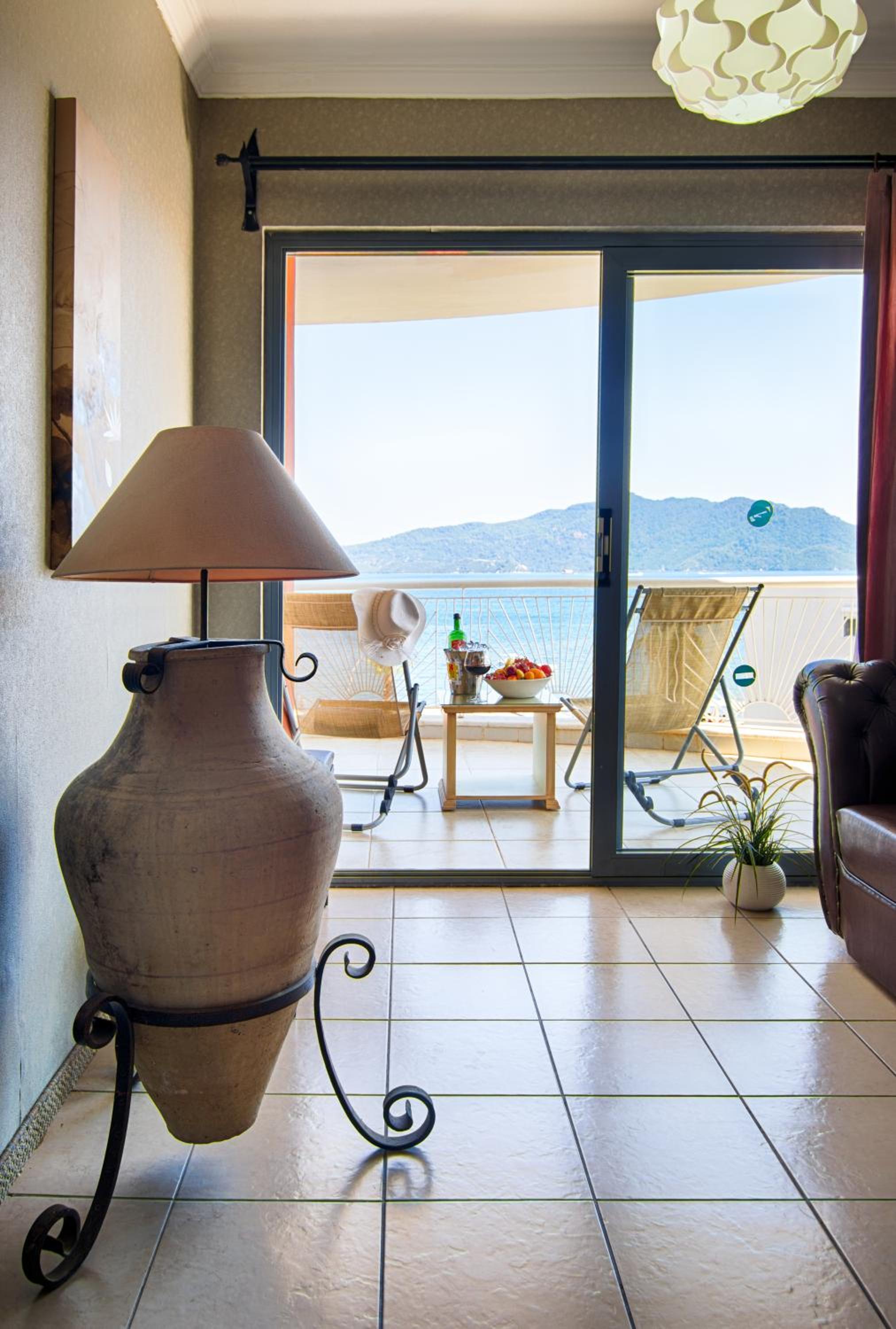 Romance Beach Hotel - Image 50