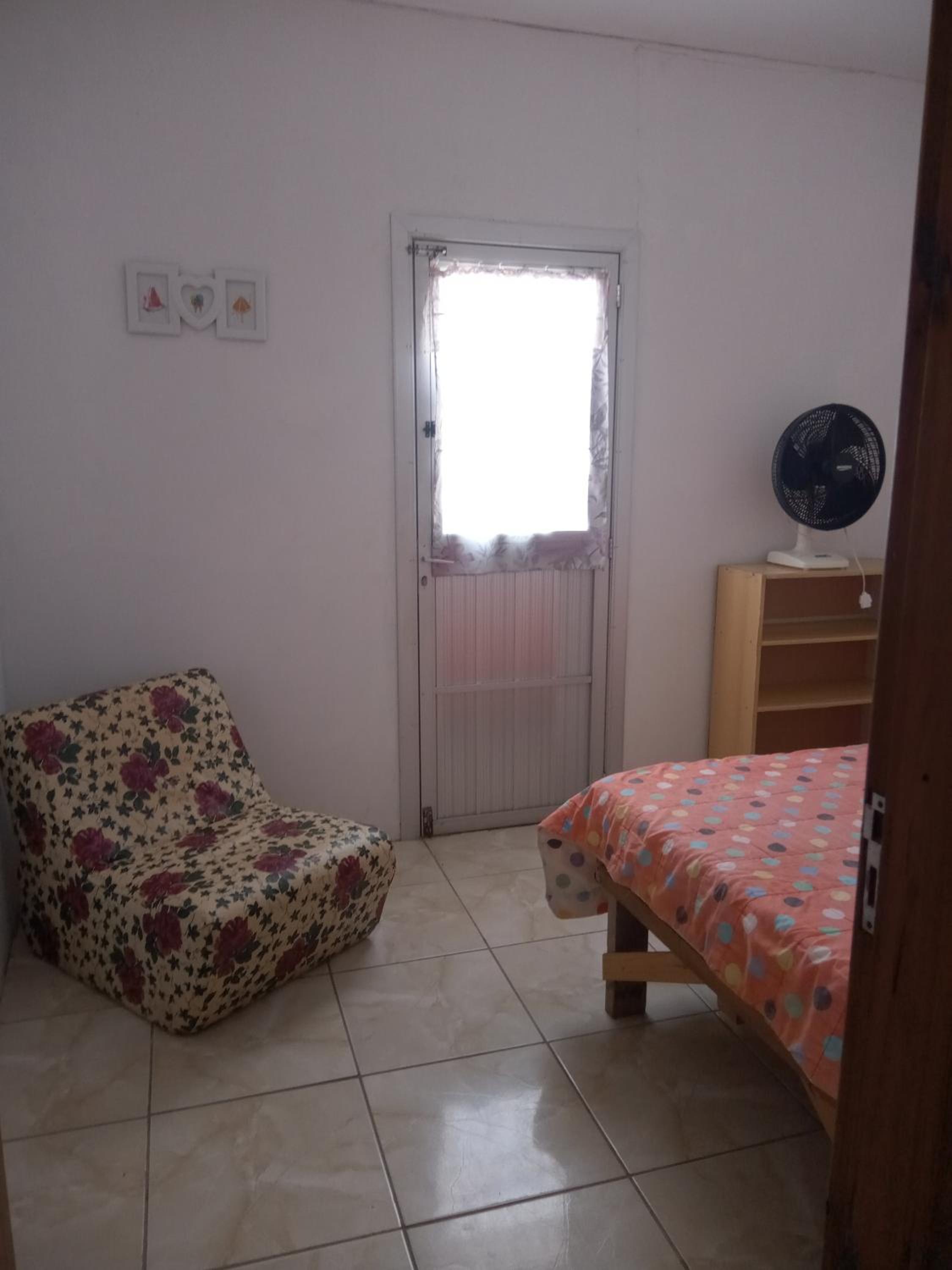 Apartamento família perto do mar