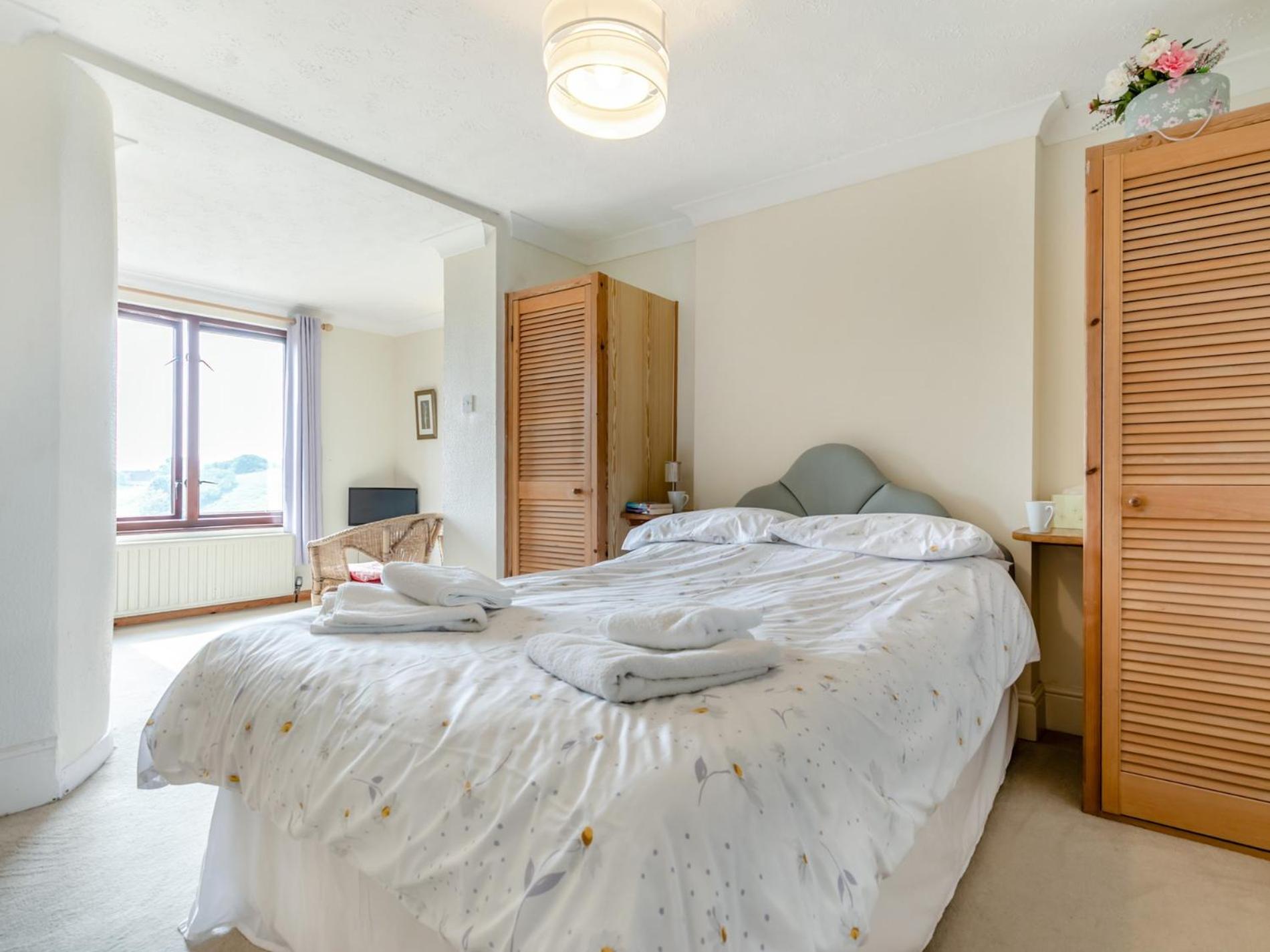 9 Bed in Mevagissey TREFA view 4