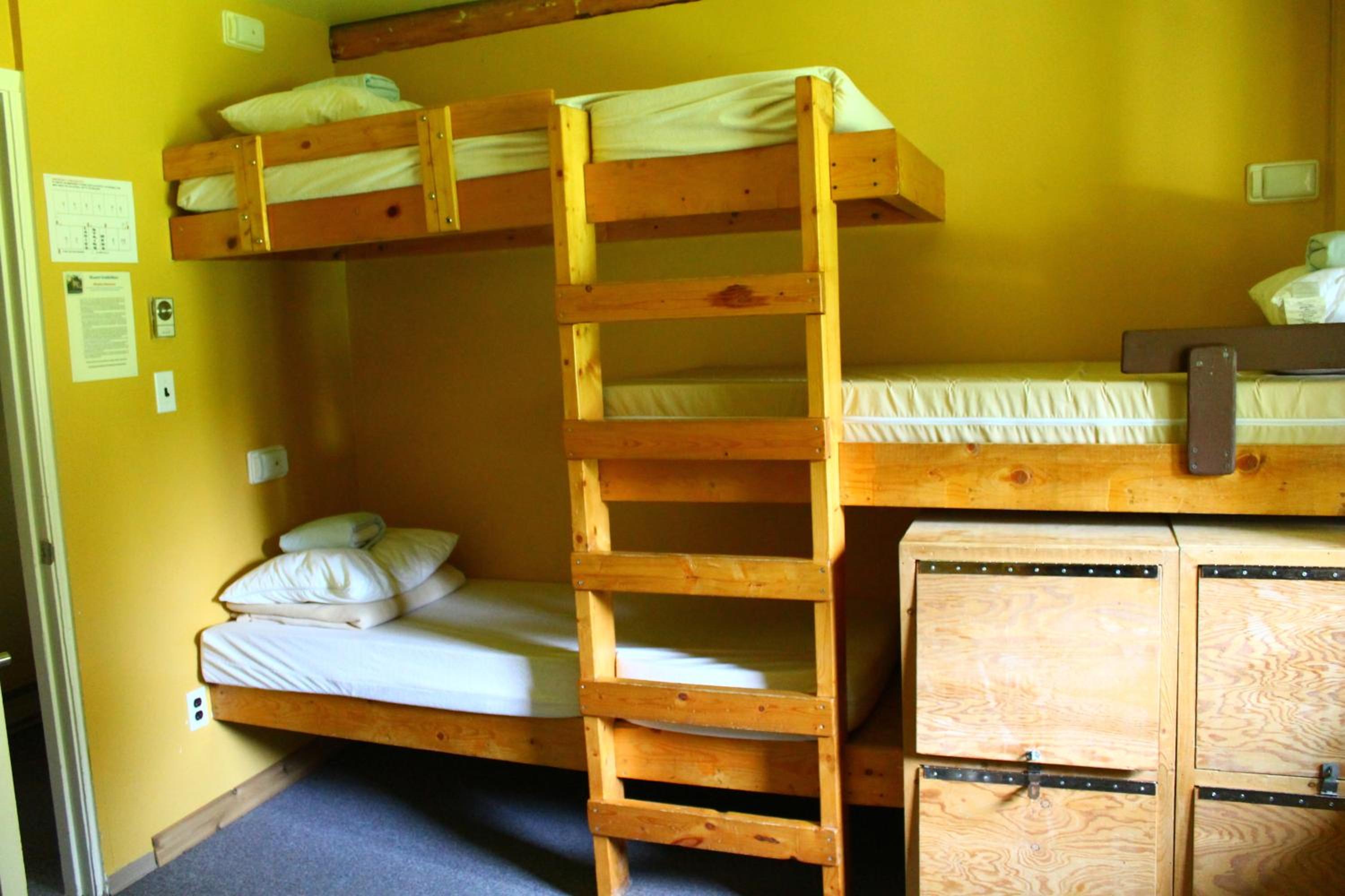 HI Nordegg - Hostel