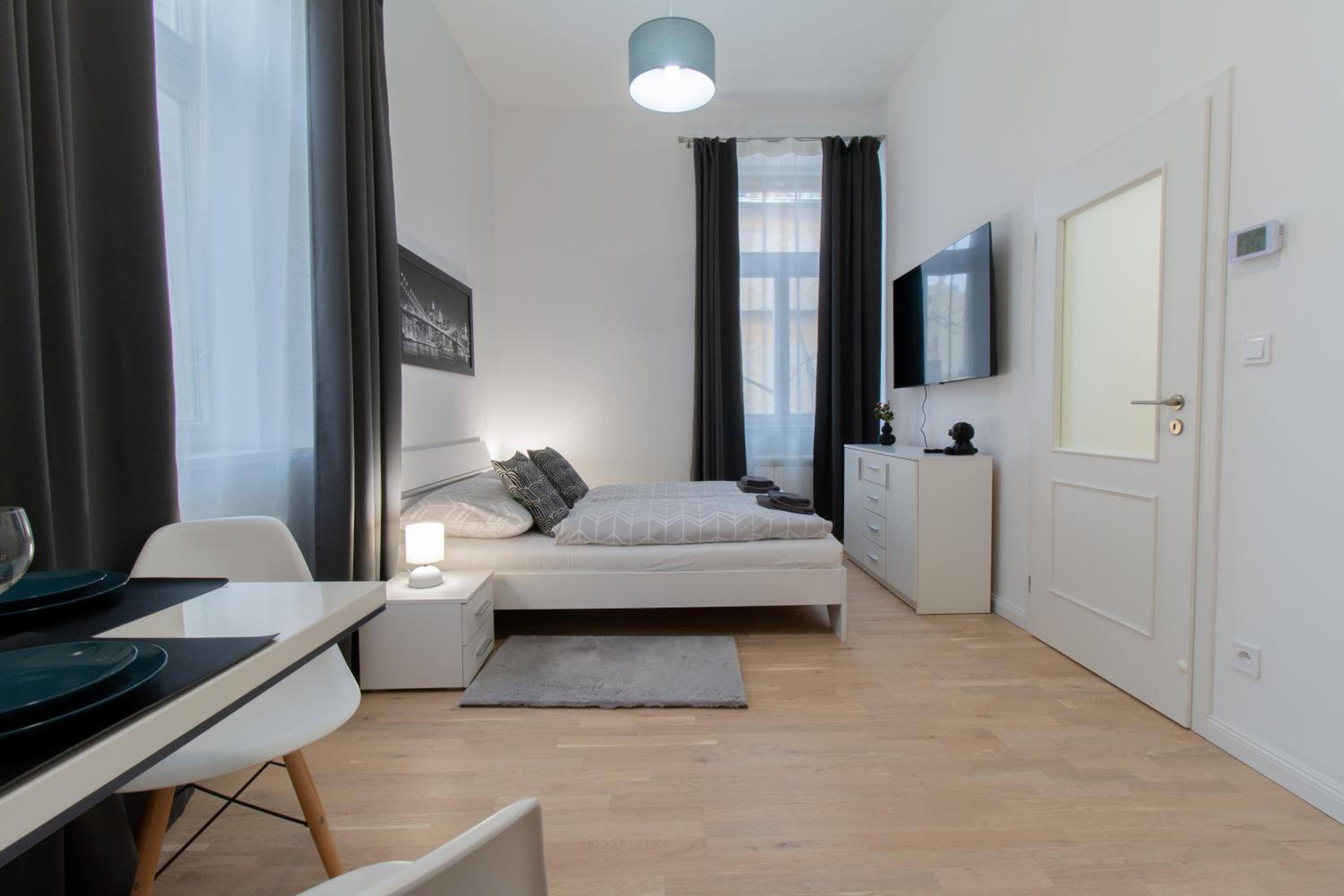 Washingtonova CR apartments