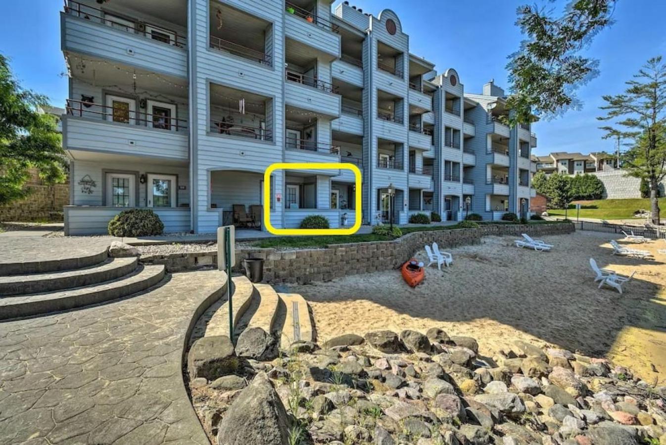 Hotel Ethels Beachfront Getaway - Image 1