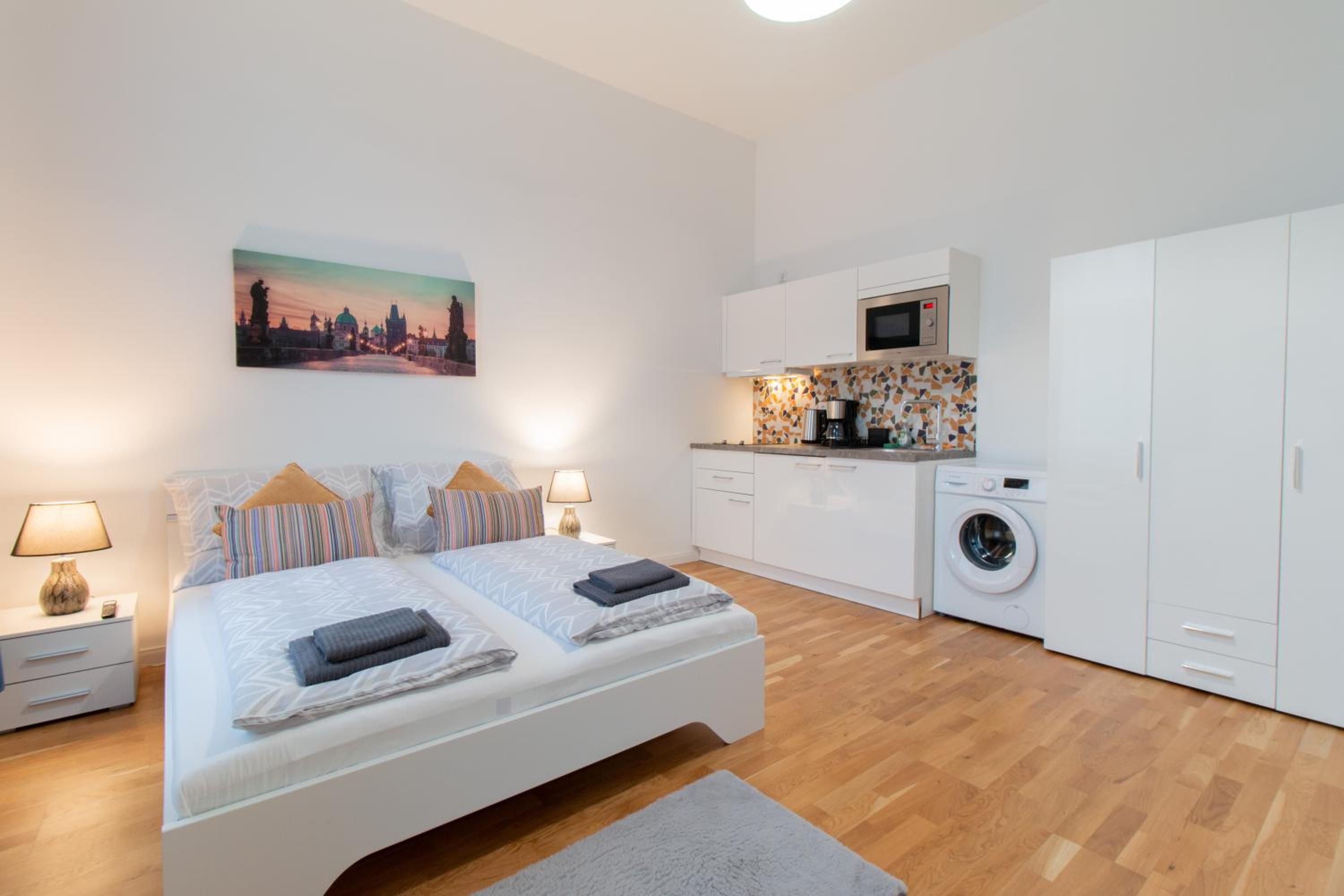 Washingtonova CR apartments