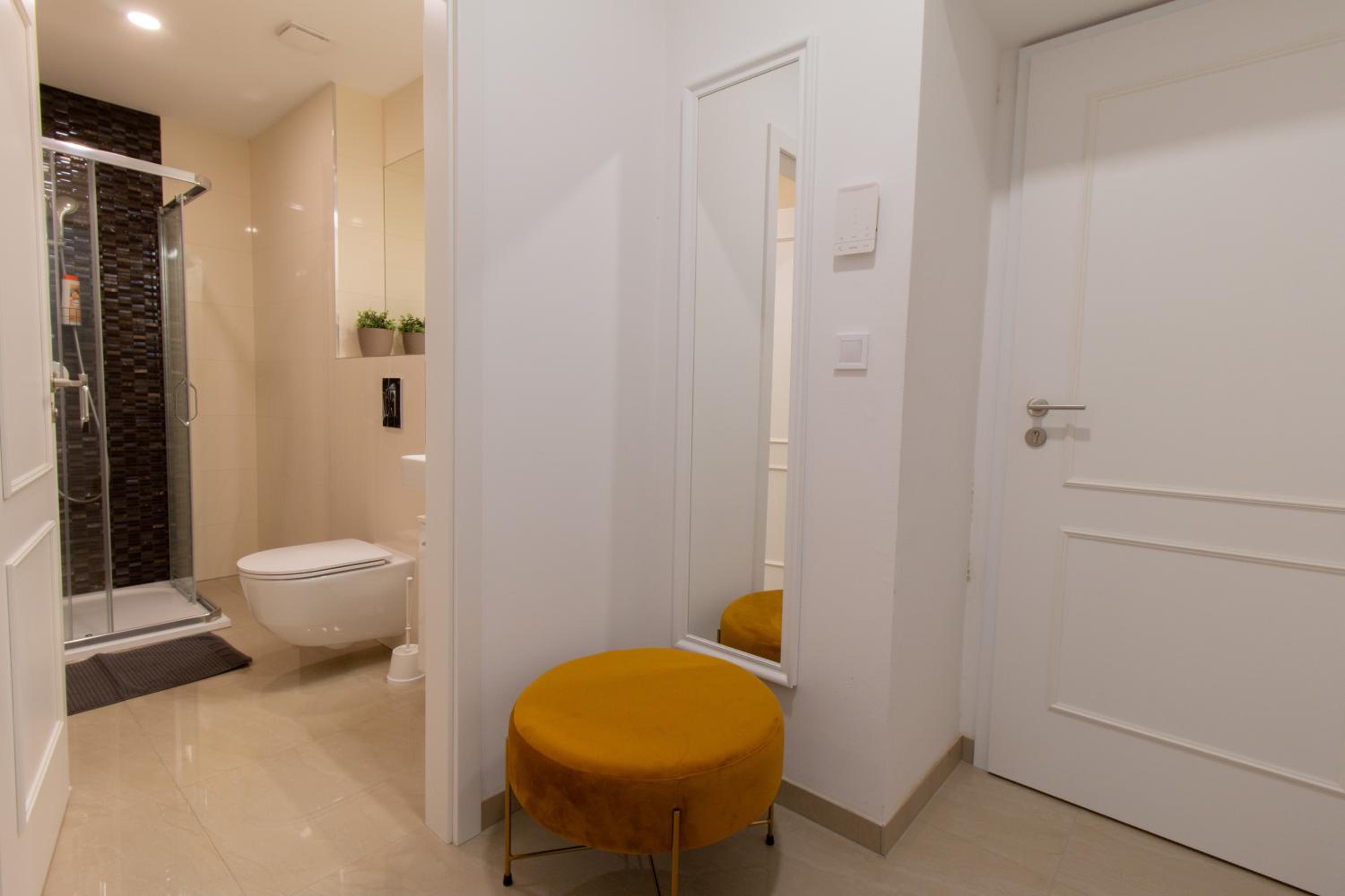 Washingtonova CR apartments