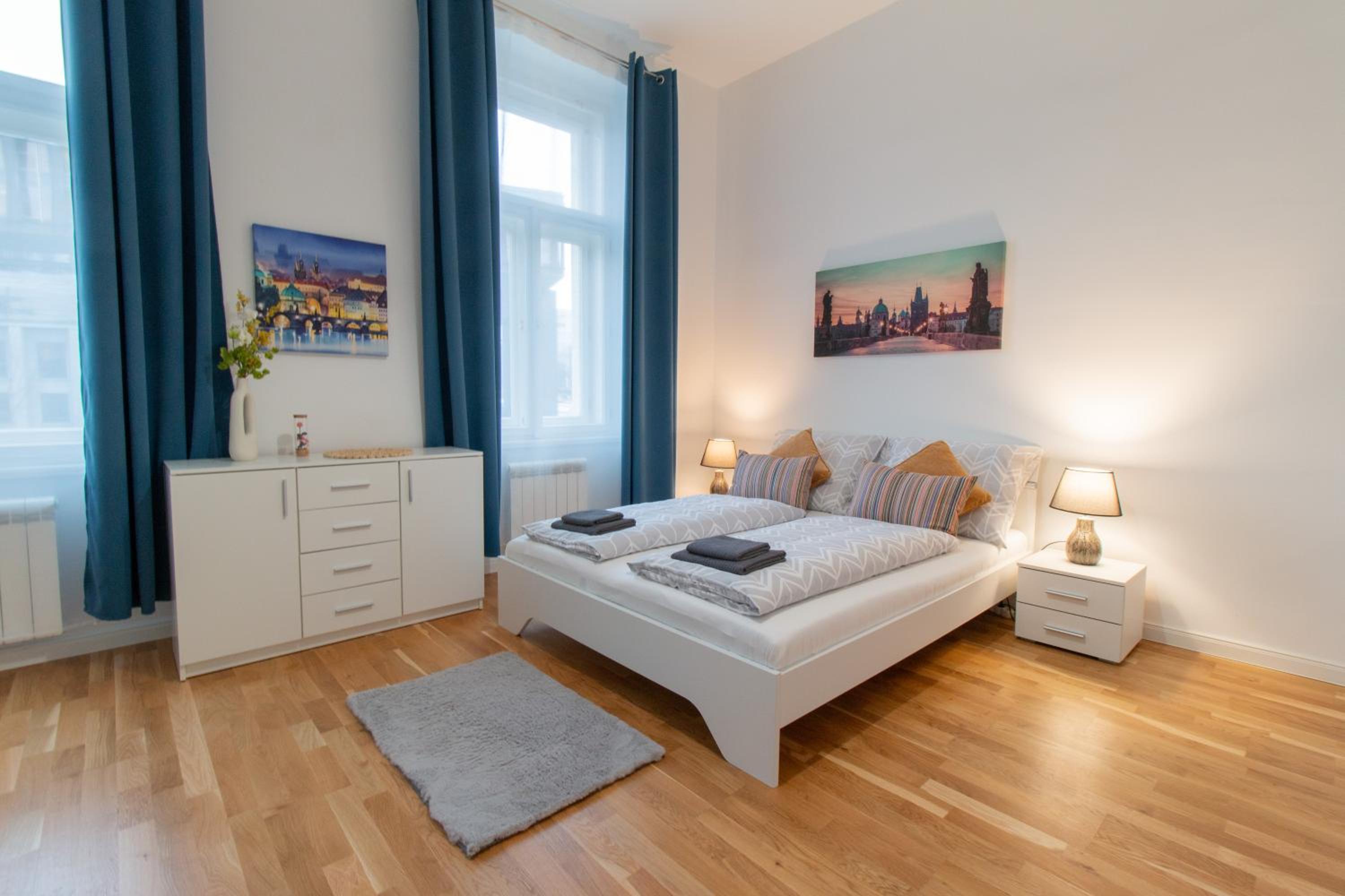 Washingtonova CR apartments