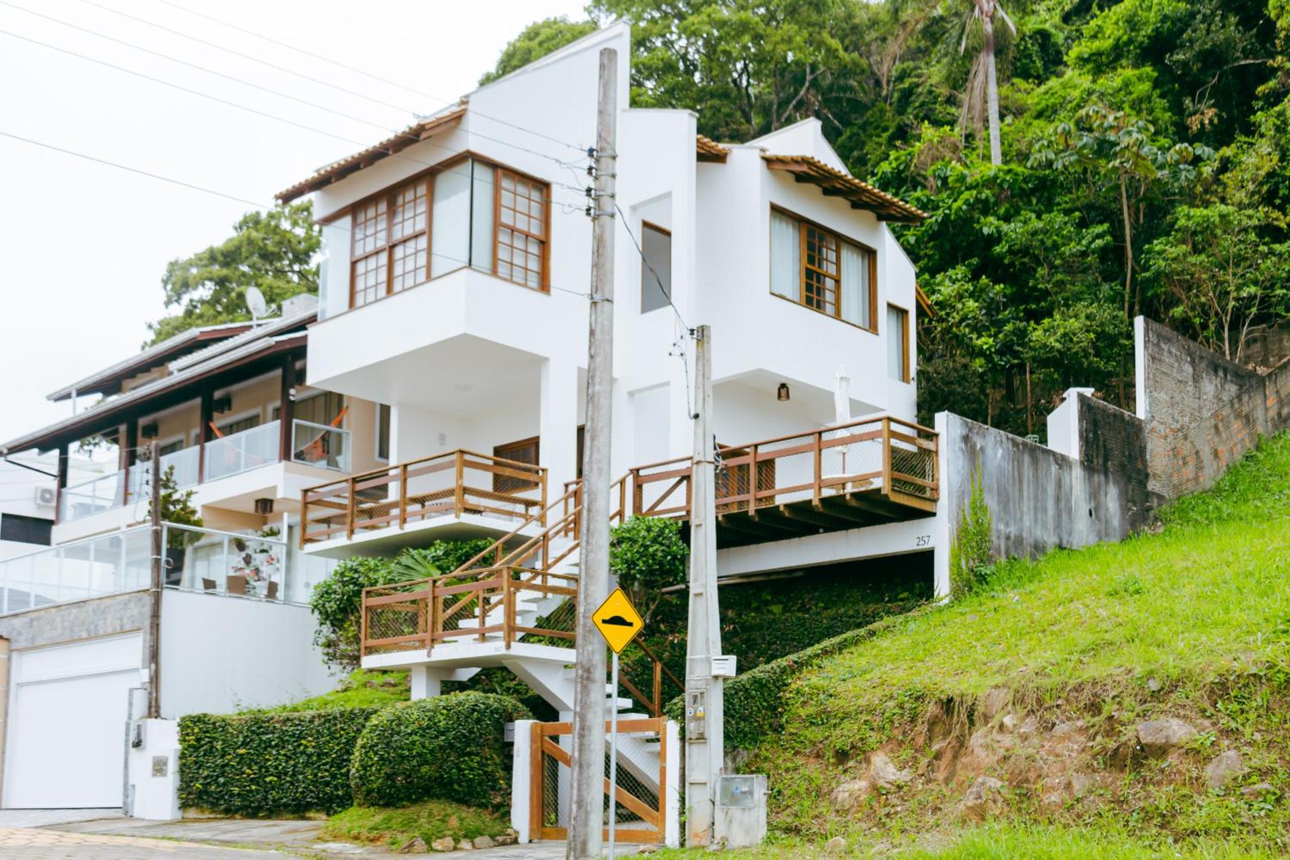 Casa com Vista Mar na Praia do Quilombo FS6338