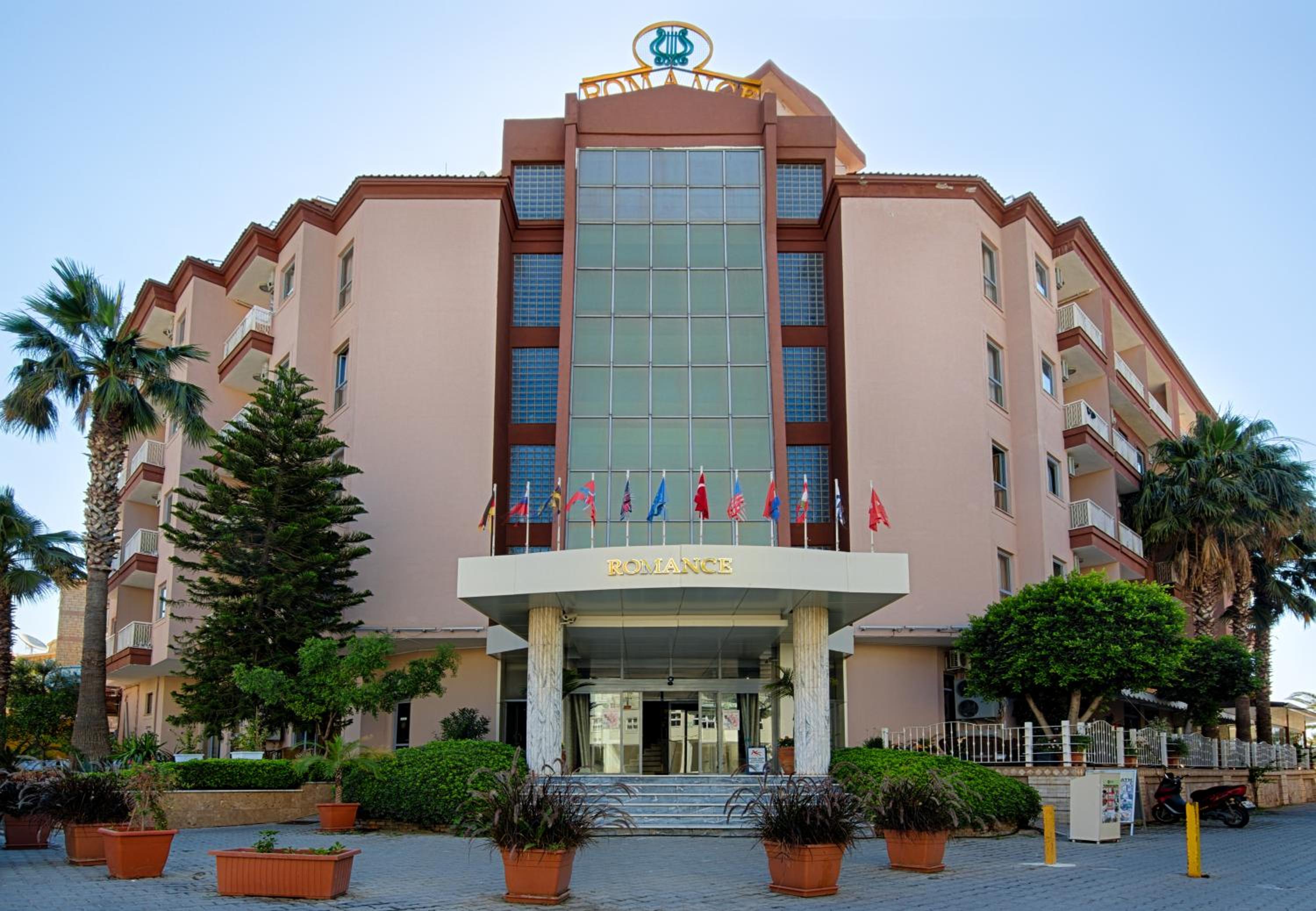 Romance Beach Hotel - Image 20