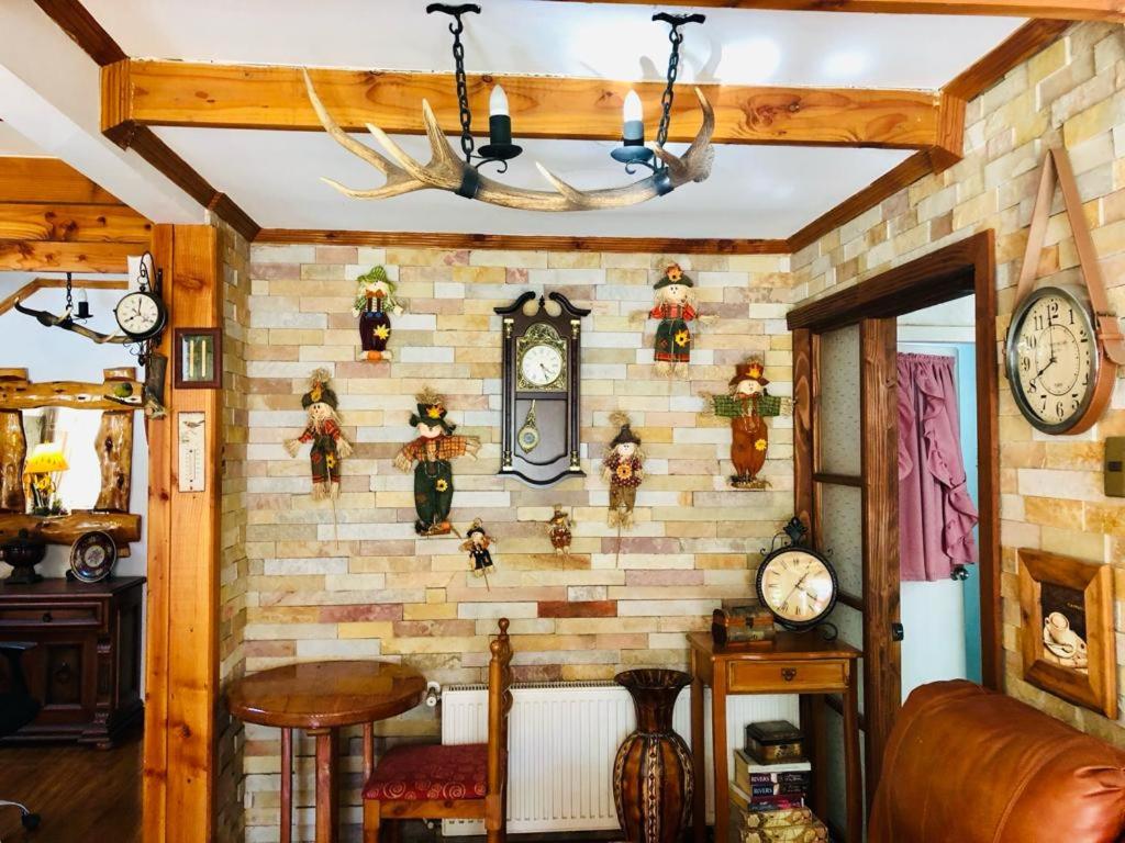 Hostal Collins House