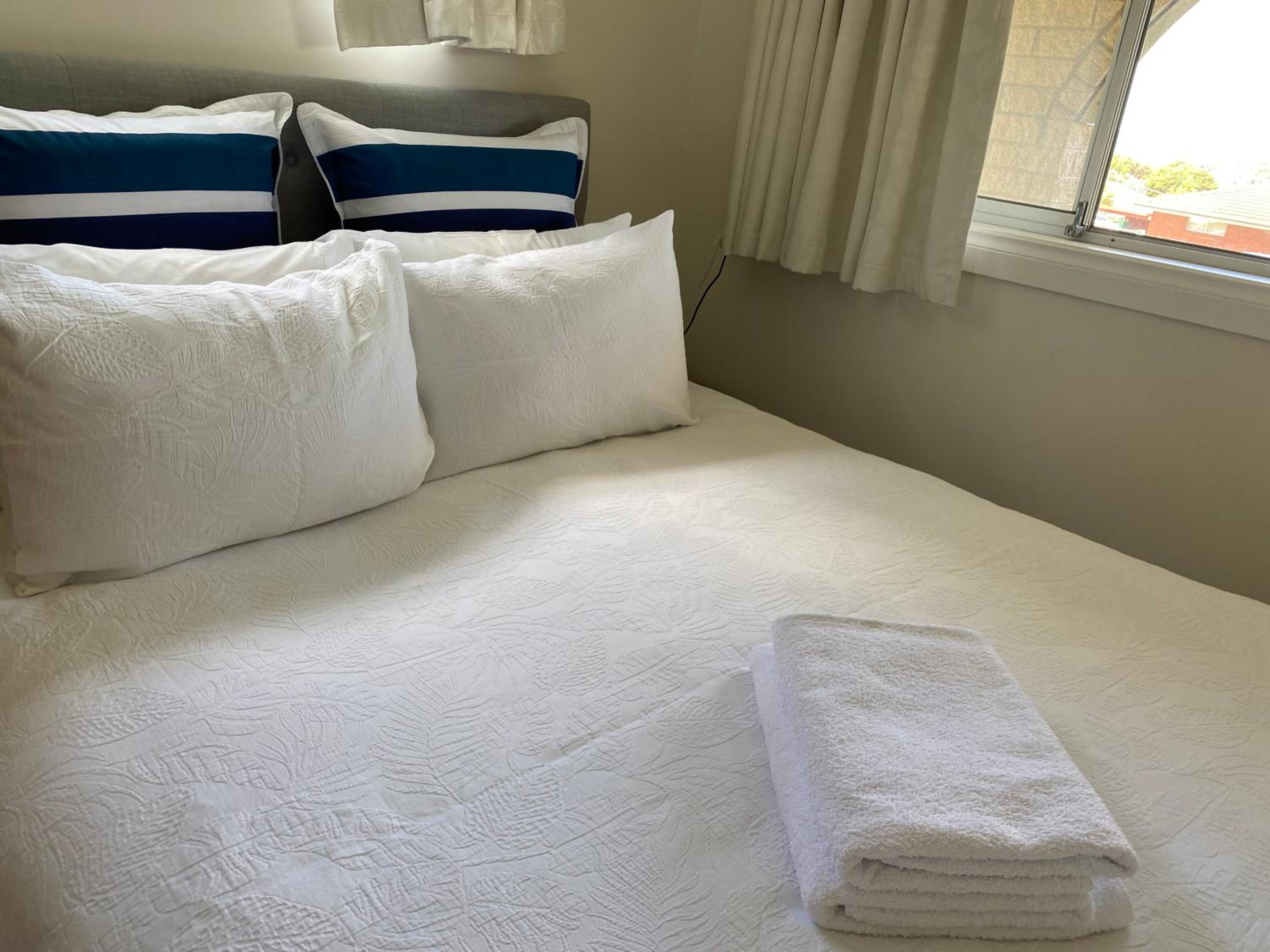 Spacious Apartment with the view of Mt. Wellington