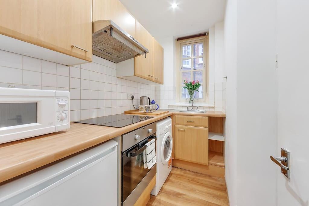 Regent's Park apartment