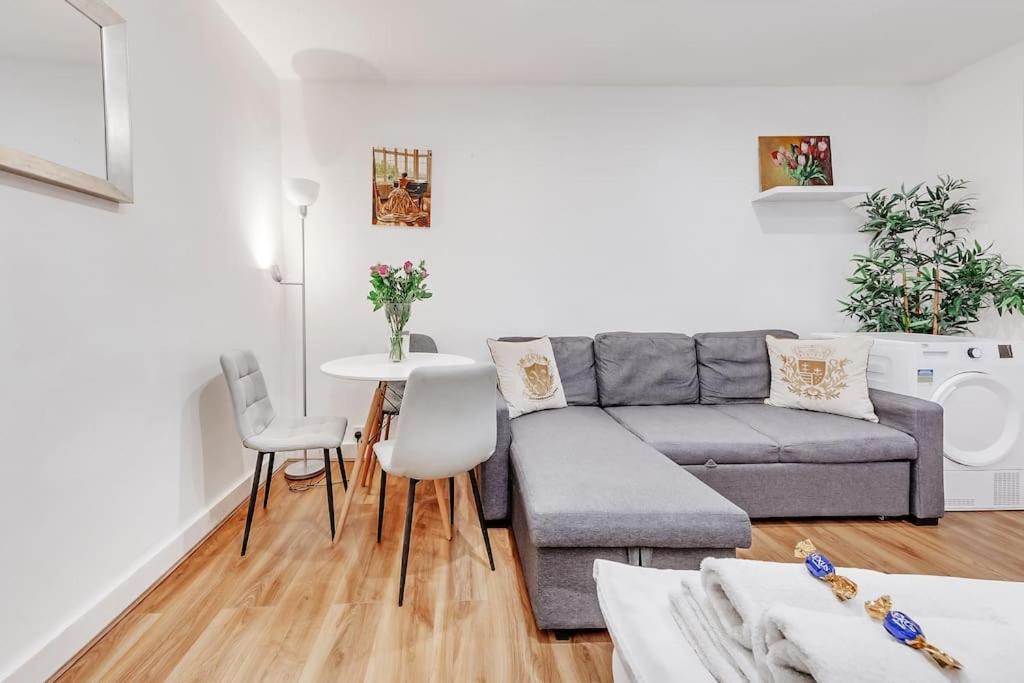 Regent's Park apartment
