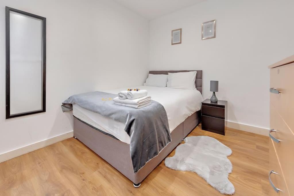 Regent's Park apartment