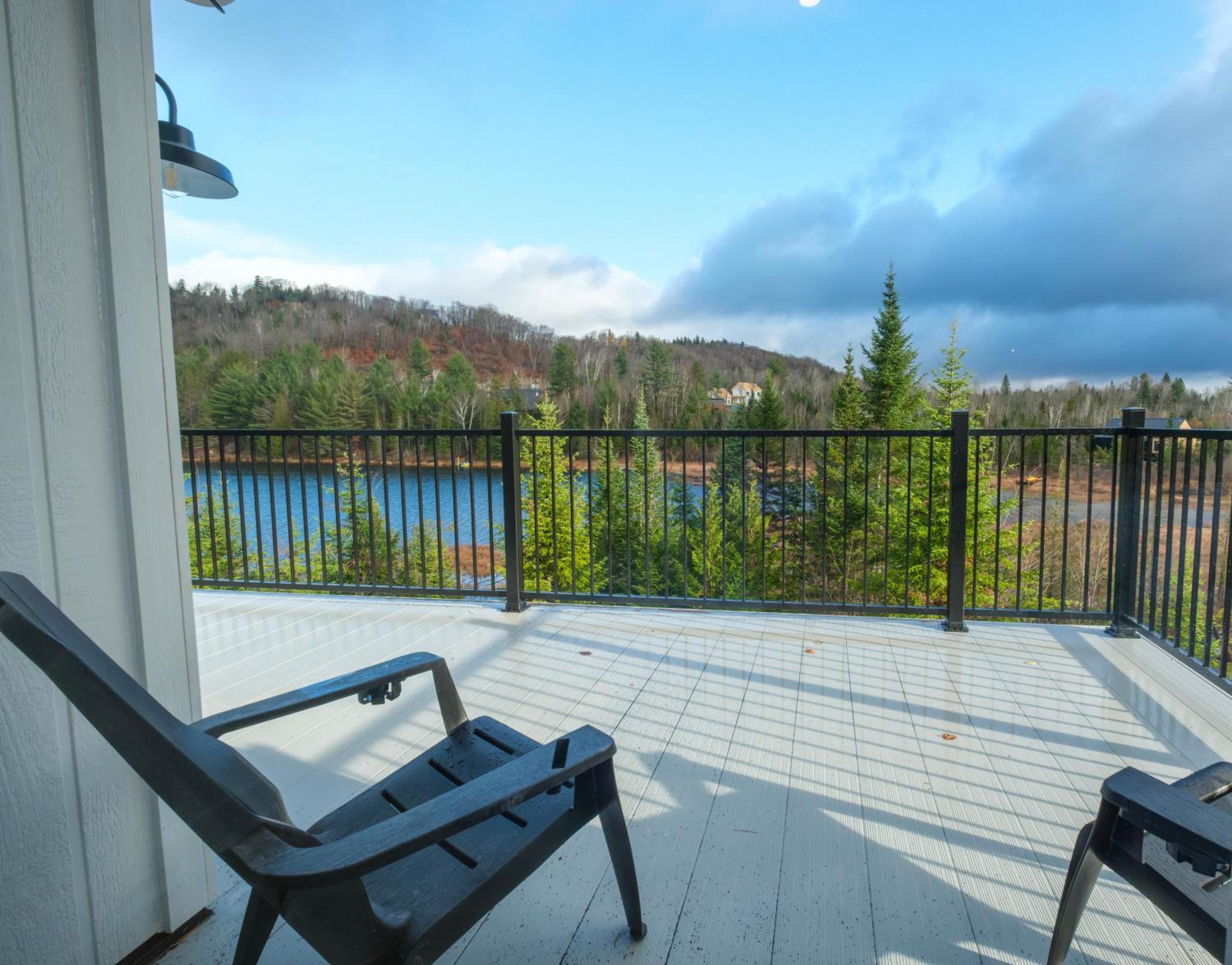 Le Chalet Saint-Cerf - Ski, Waterfront and Spa