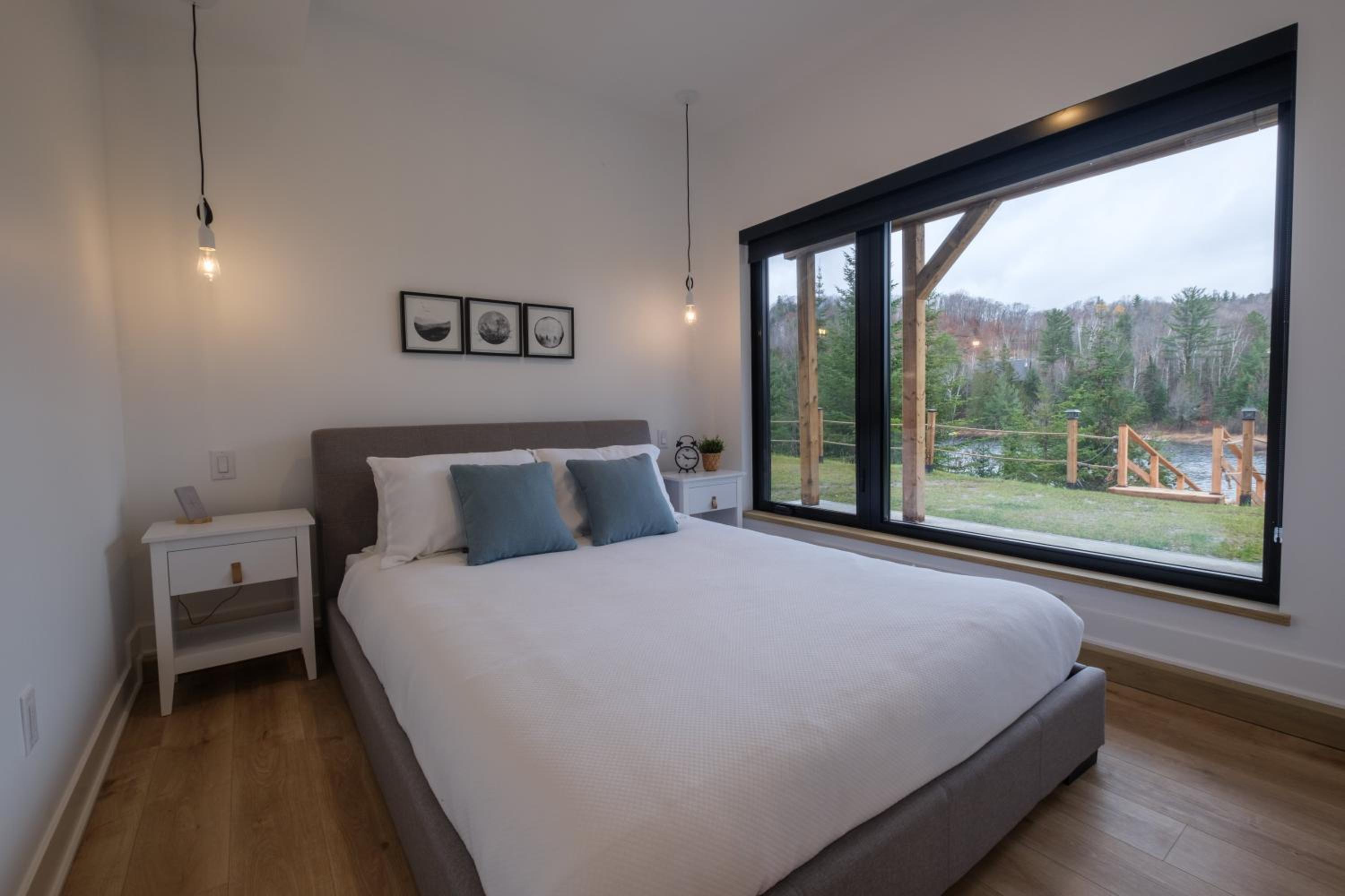 Le Chalet Saint-Cerf - Ski, Waterfront and Spa