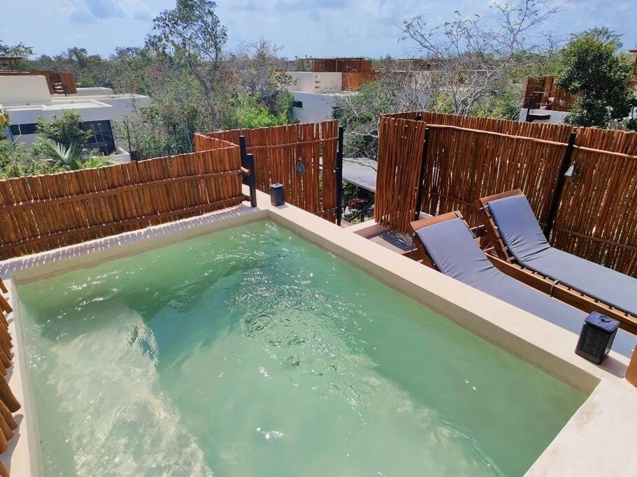 Luxury Penthouse Studio with Private Rooftop & Pool