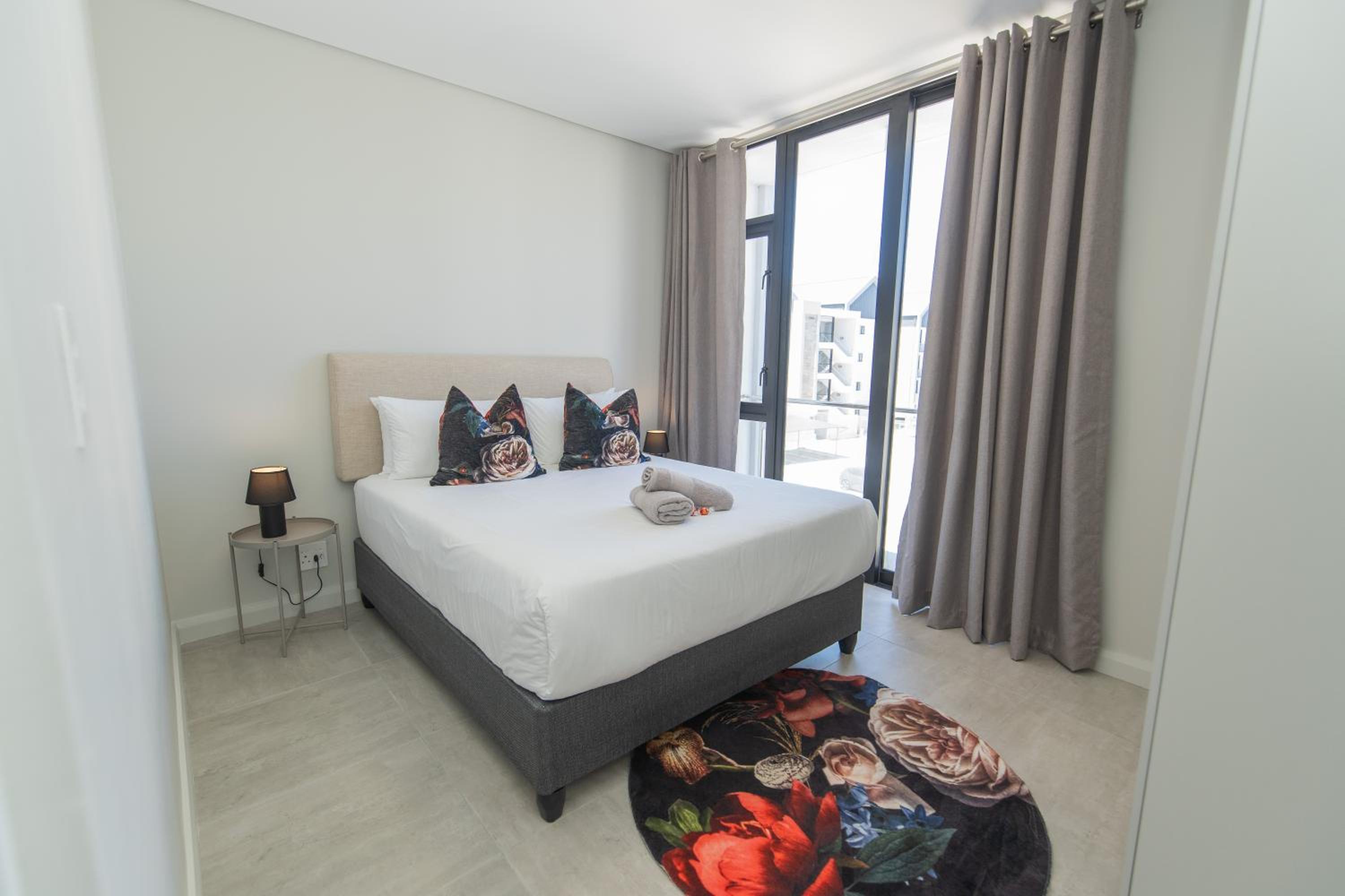 Margaux Beachfront Apartment