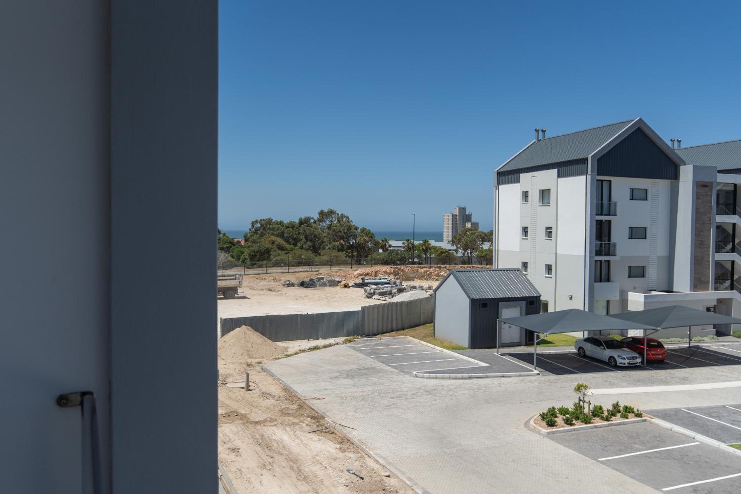 Margaux Beachfront Apartment