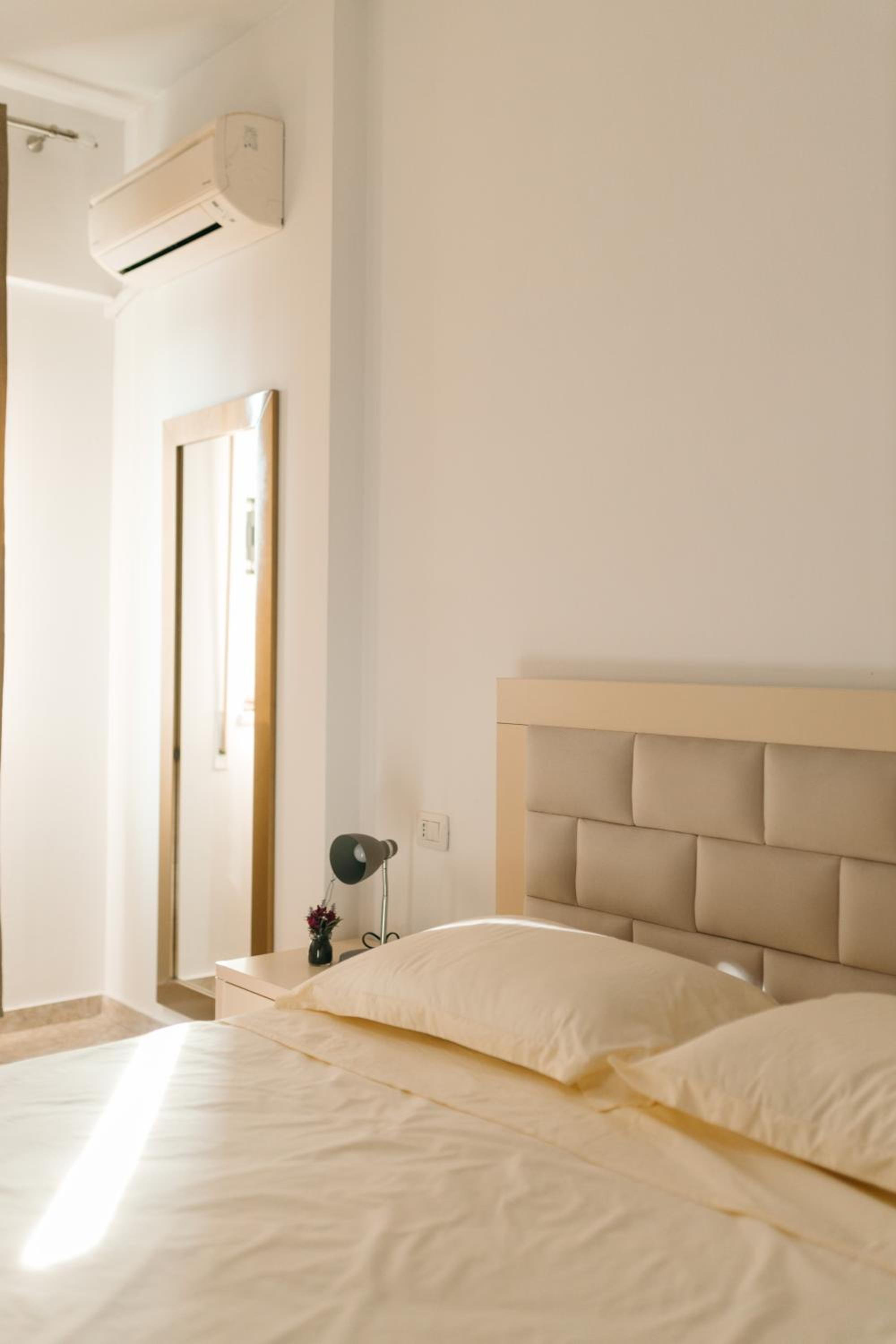 Rs Place 1-Bedroom Apartment