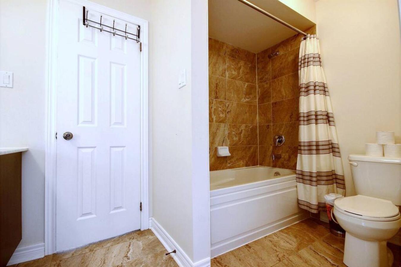 Luxury Home Mins from Waterfall next to Transit