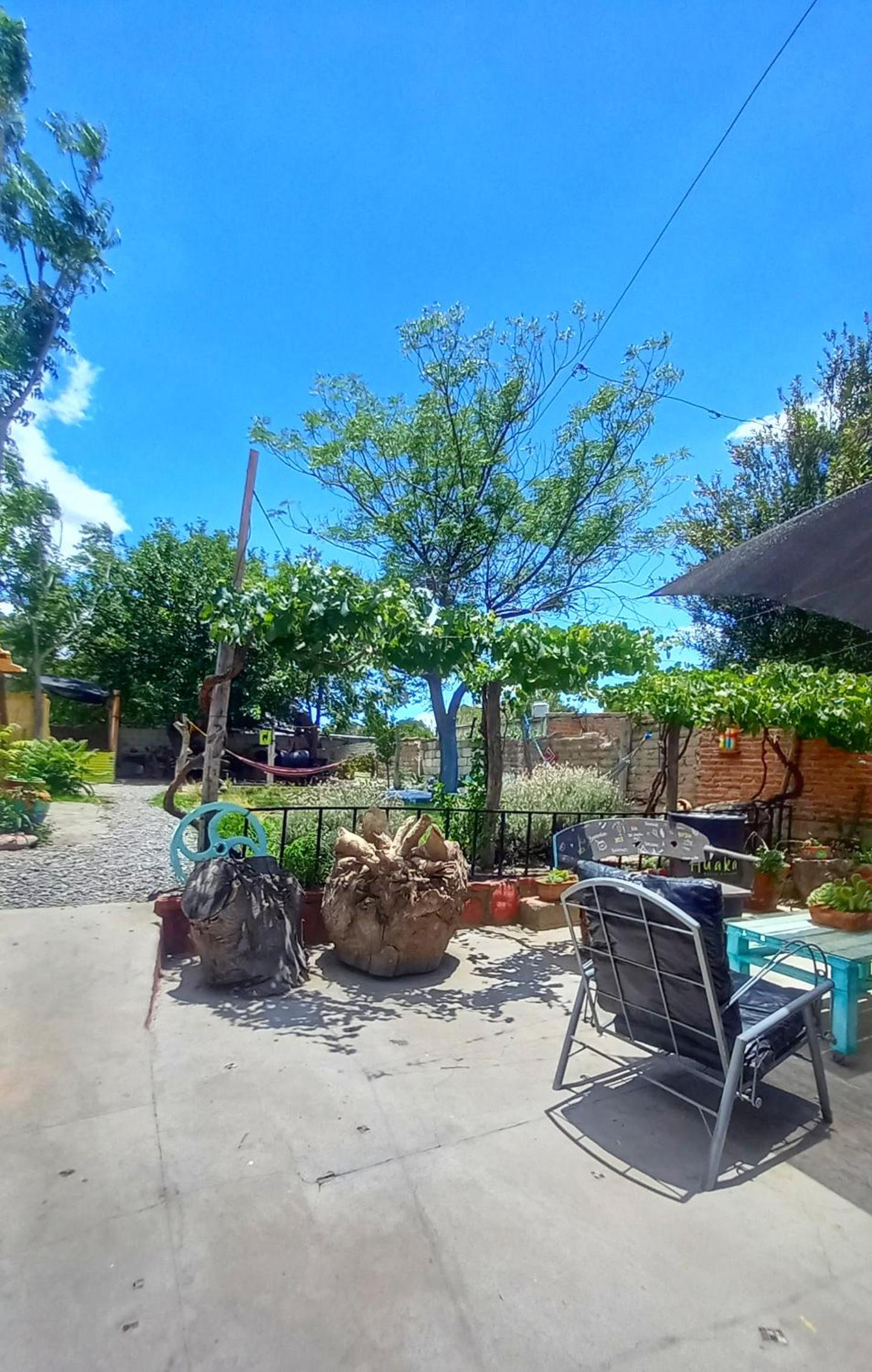 Huaka Hostel and Guest house