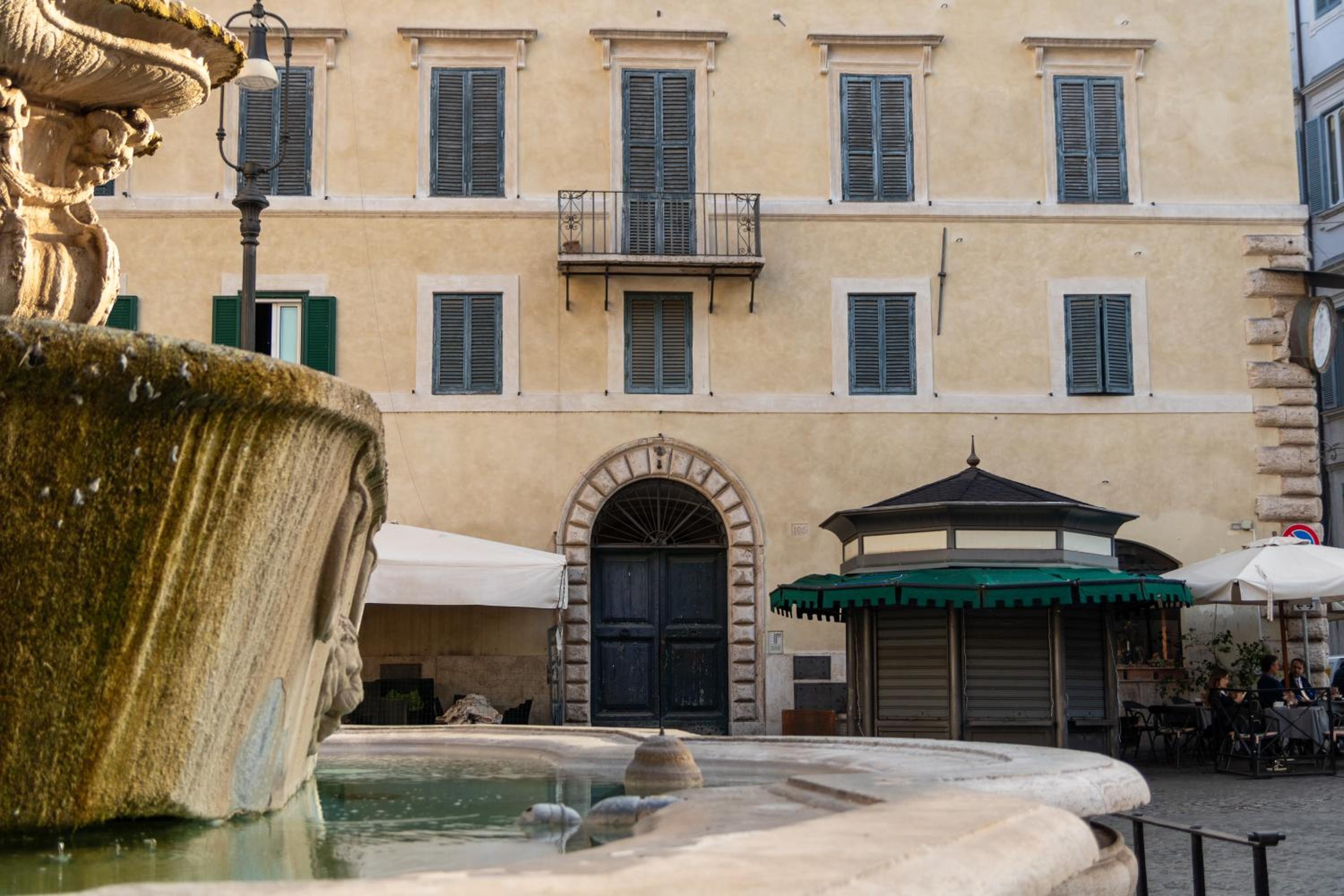 Casa Cristina in Piazza Farnese
