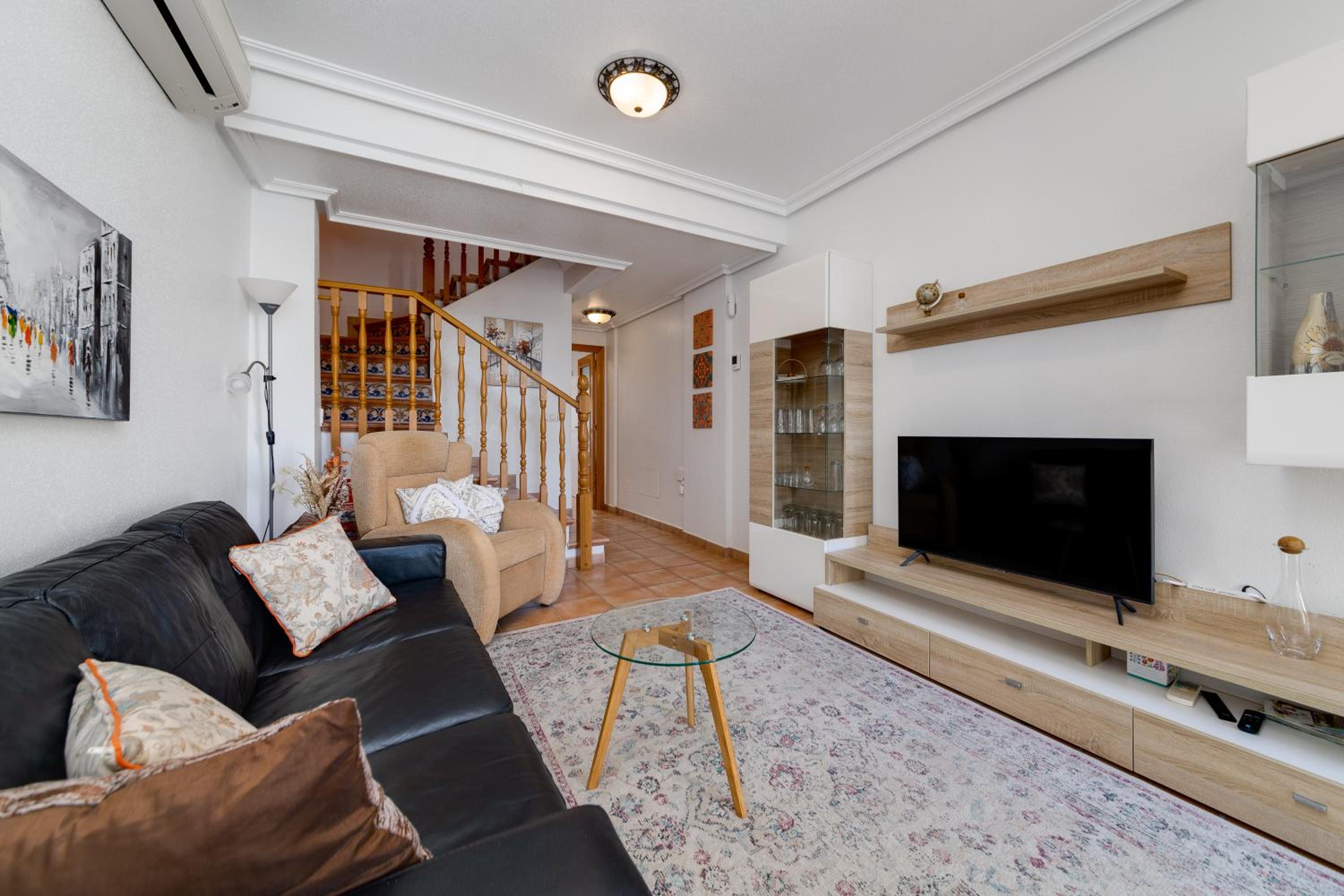 First line detached house, Cabo Roig view 4