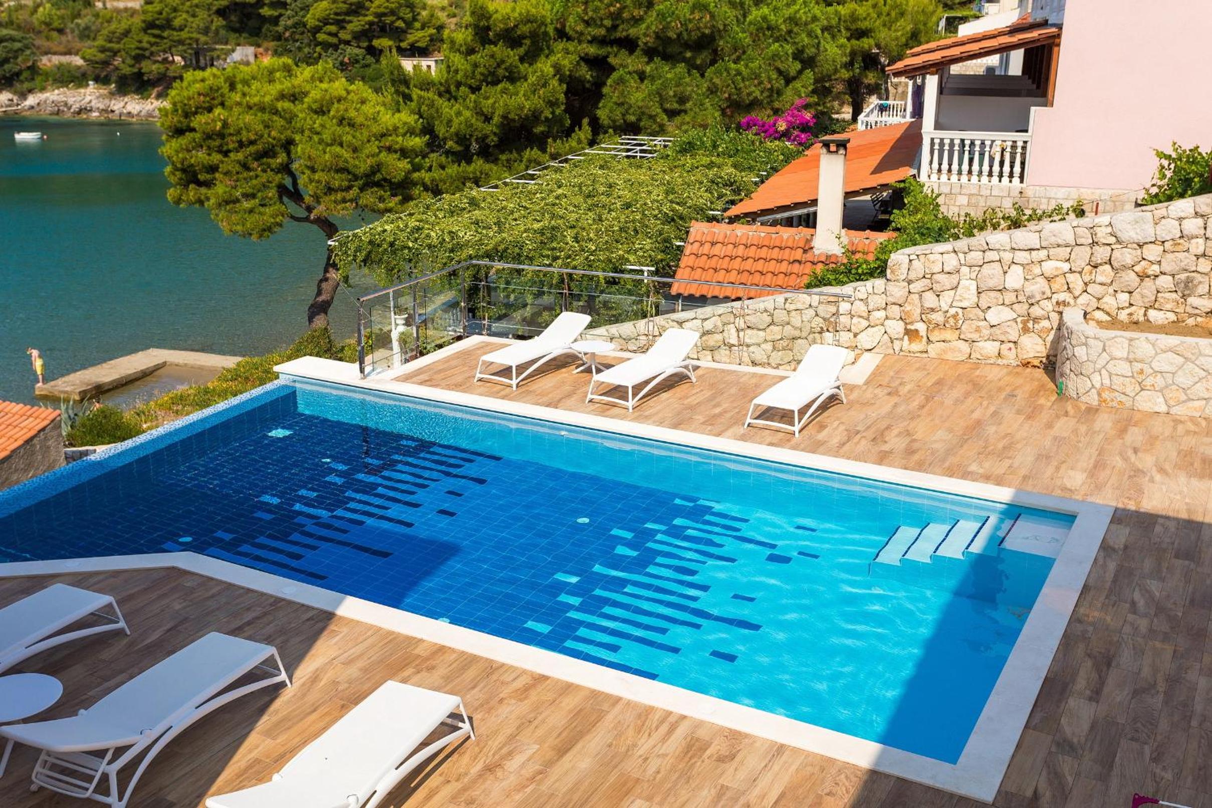 Pine Tree Boutique Apartments