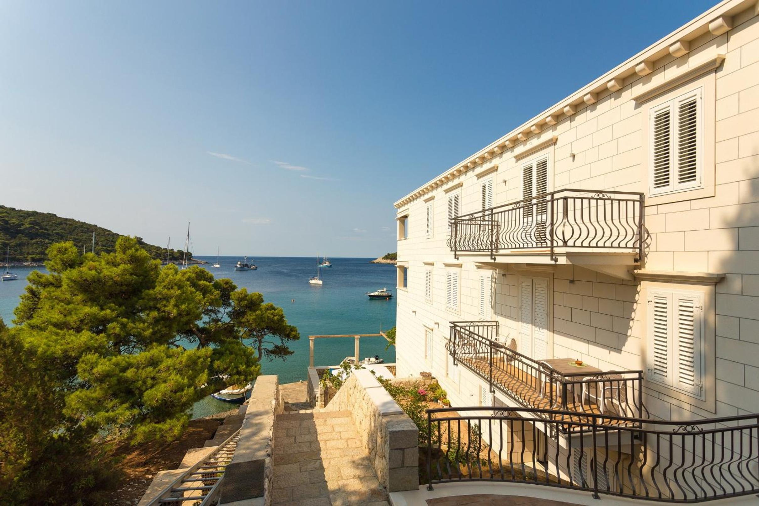 Pine Tree Boutique Apartments