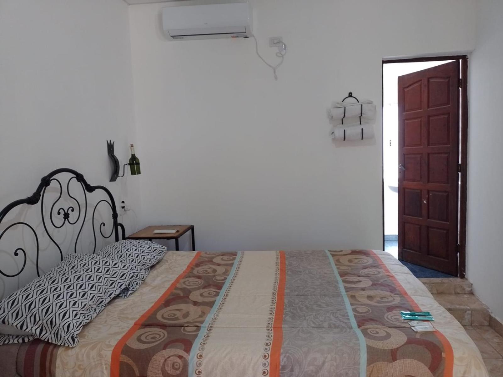 Hostal Los Faroles Chicoana