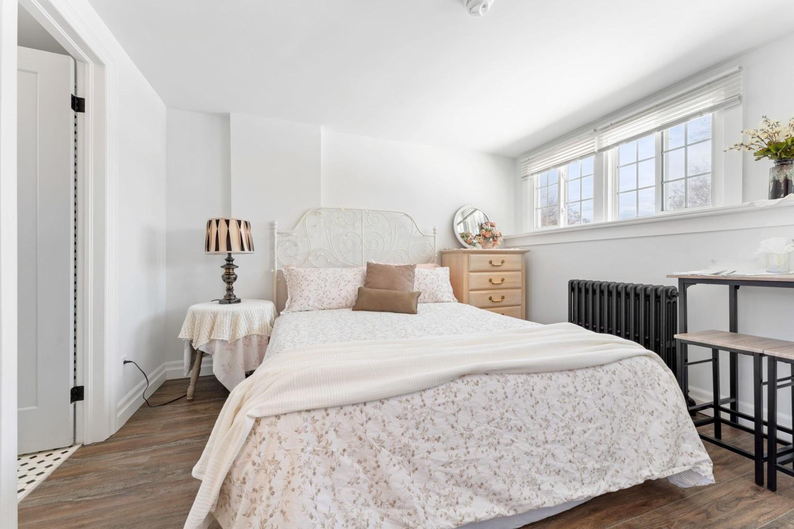 Conveniently located Studio in Burlington - U5