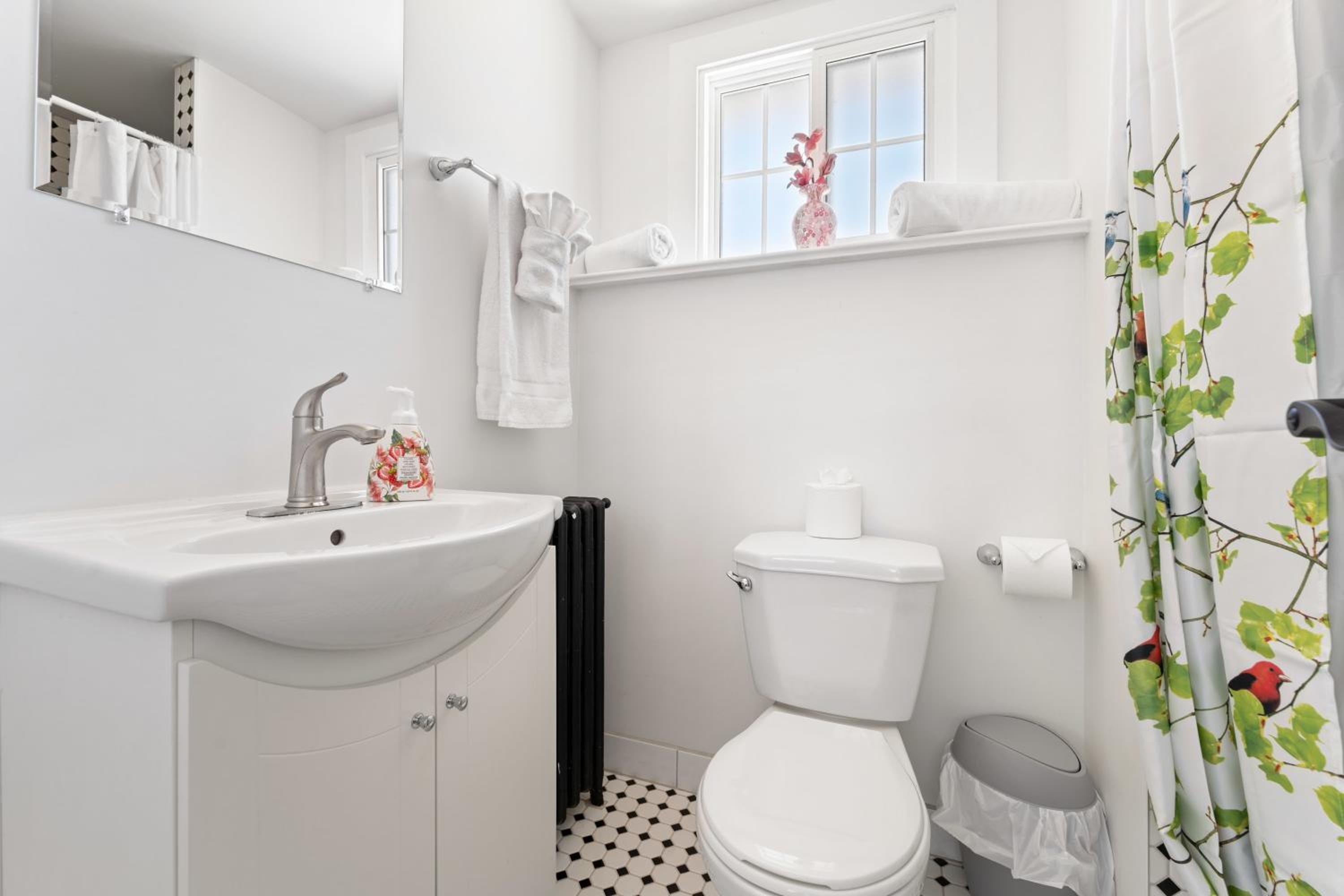 Conveniently located Studio in Burlington - U5