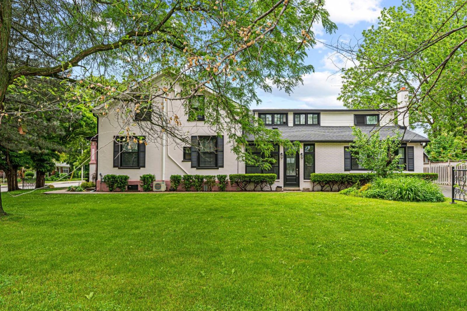 Conveniently located Studio in Burlington - U5