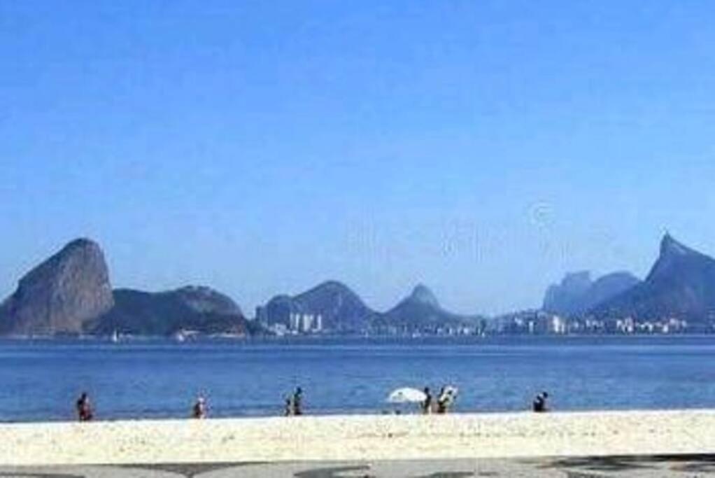 Apart. em Icaraí na quadra praia com garagem Wi-fi