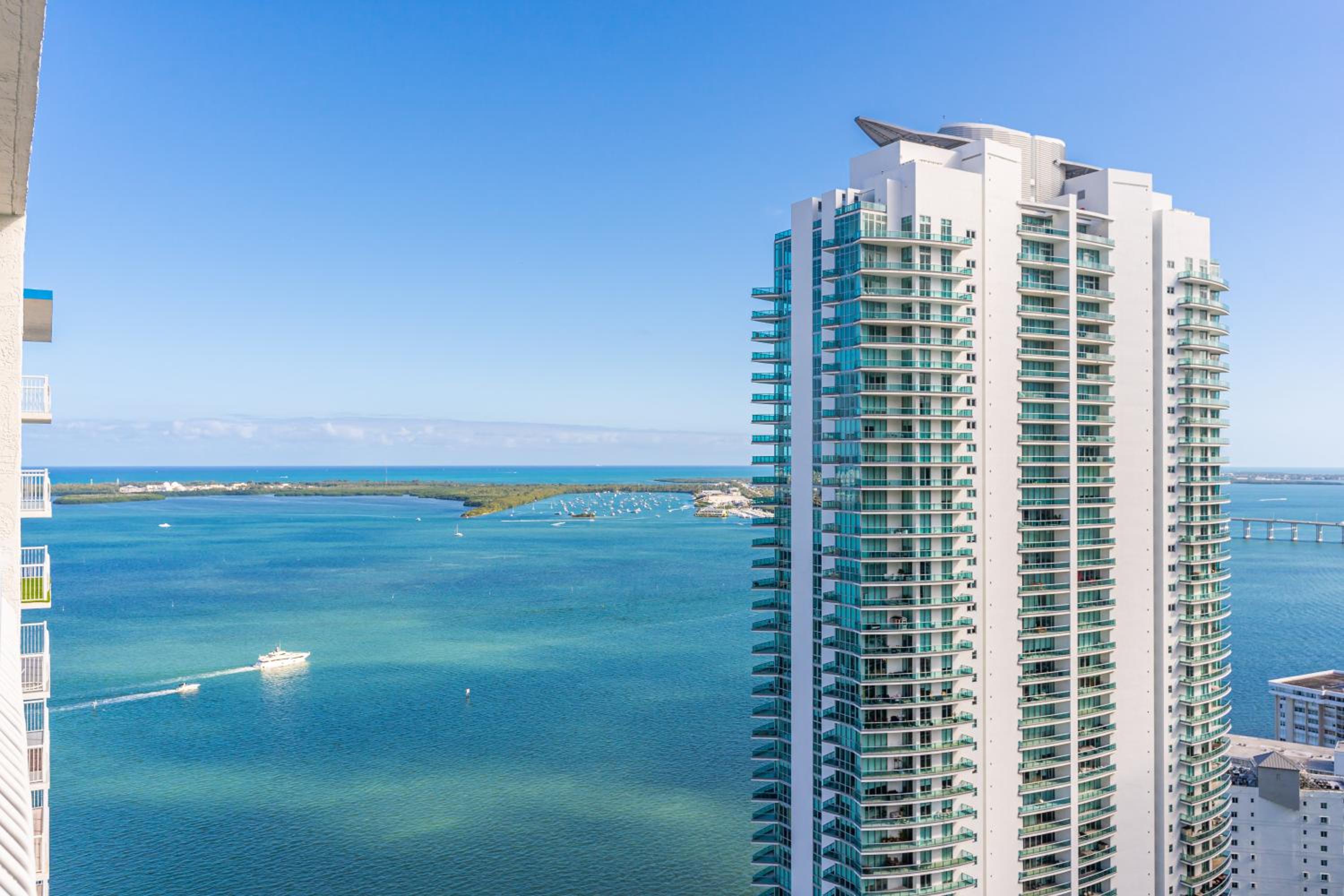 myClub at Brickell Bay