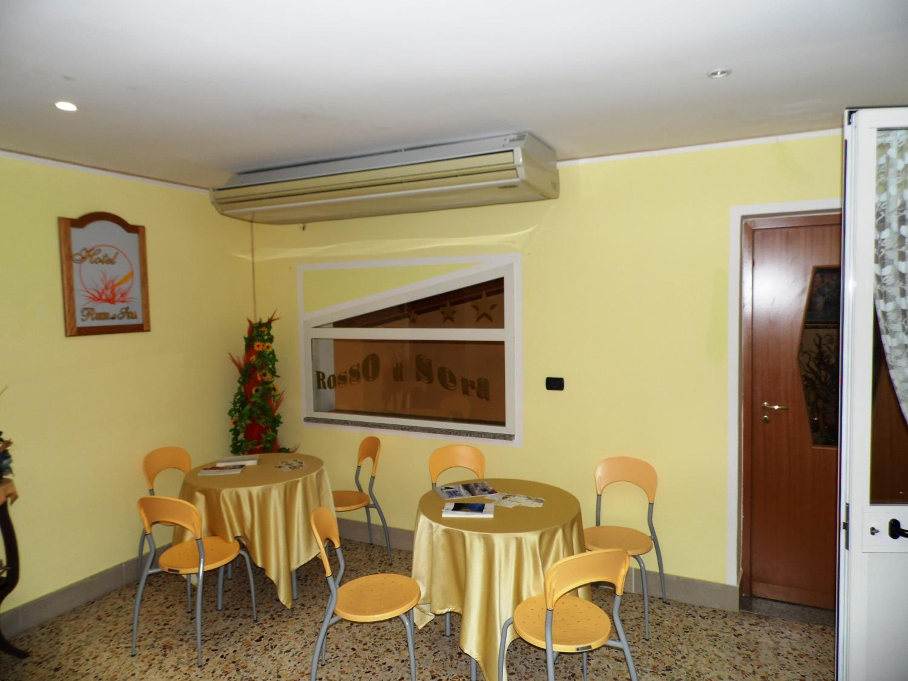 Hotel Rosso Di Sera - Property Image 12
