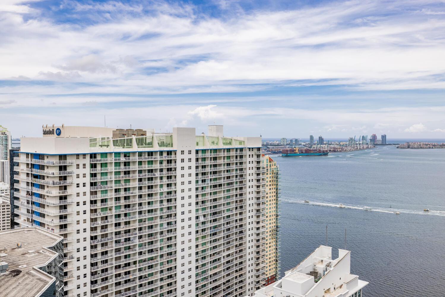 myClub at Brickell Bay