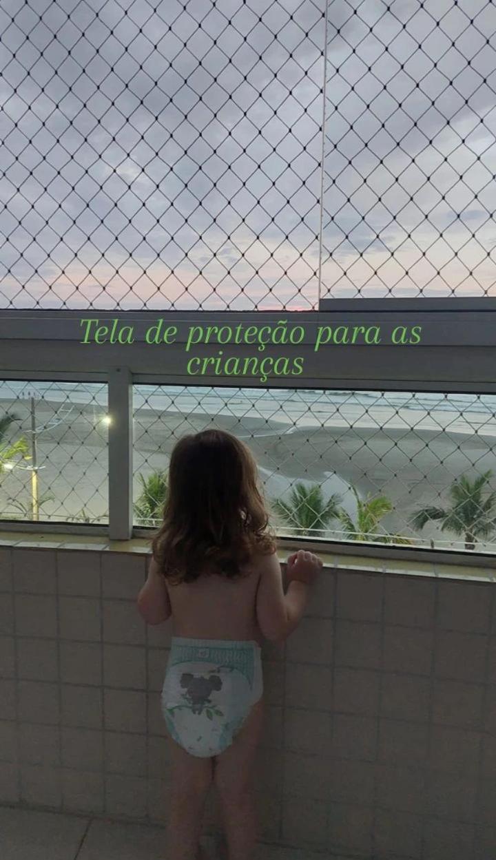 DE FRENTE PRO MAR