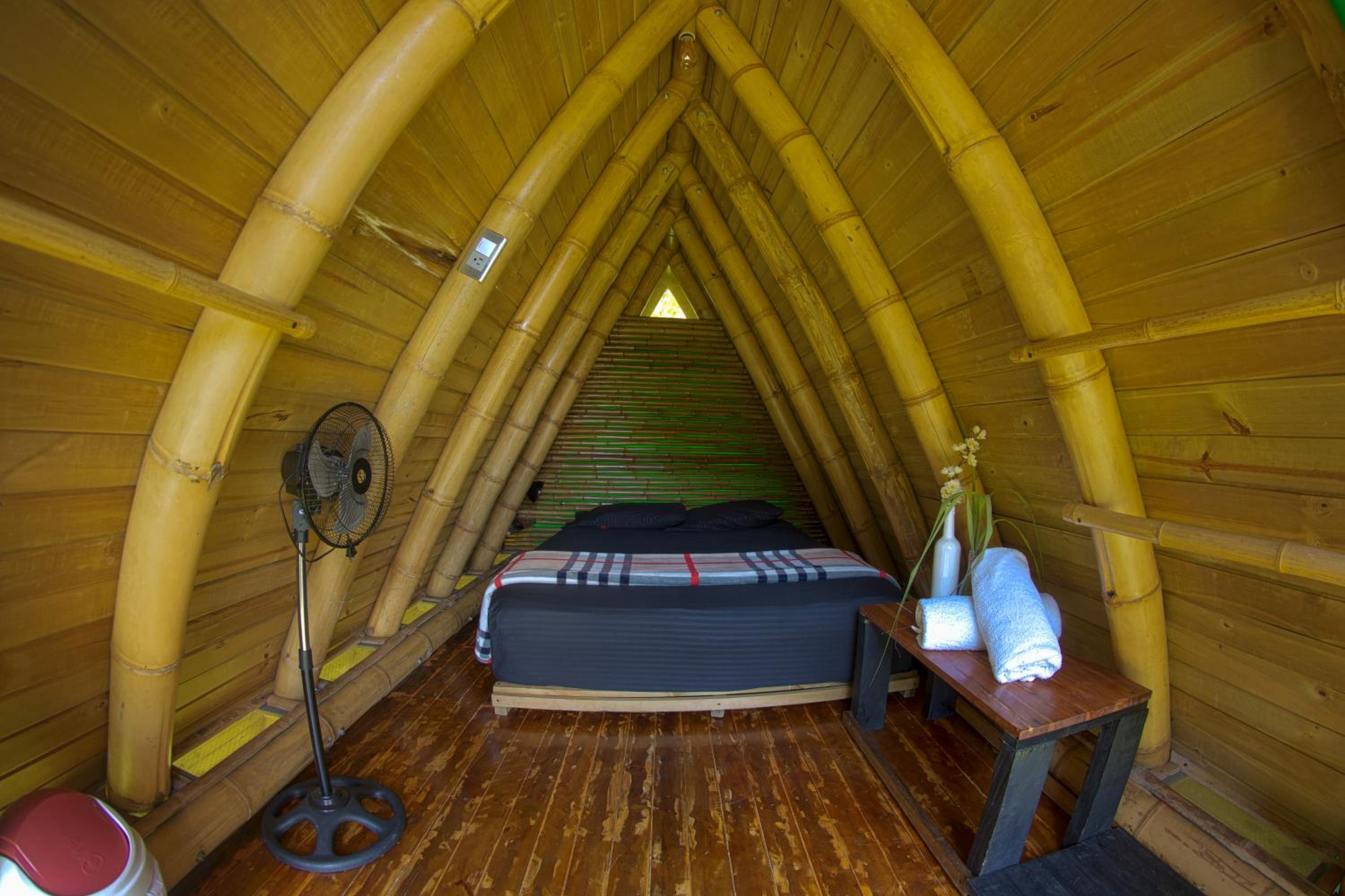 La Perla Negra Eco-Lodge & Hostel