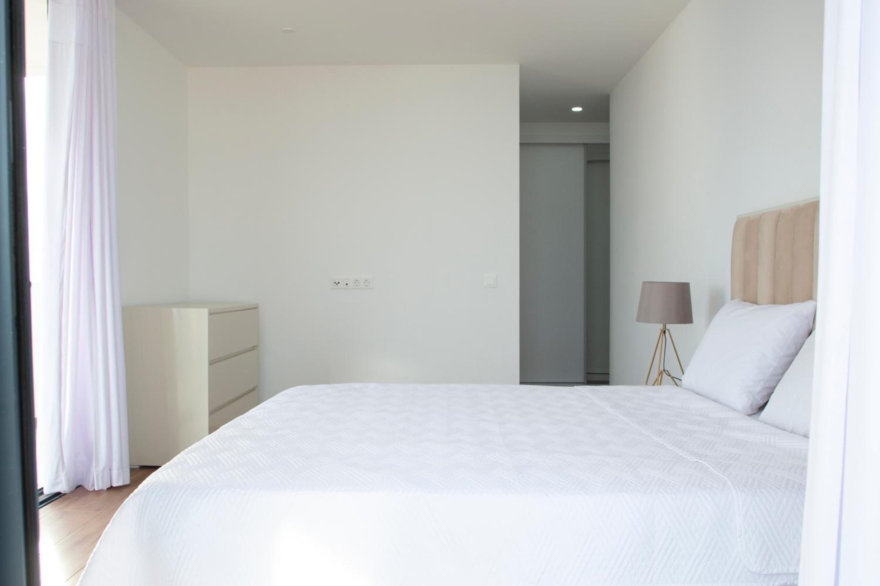 3 bdr aprt, rooftop pool & seaview - LCGR