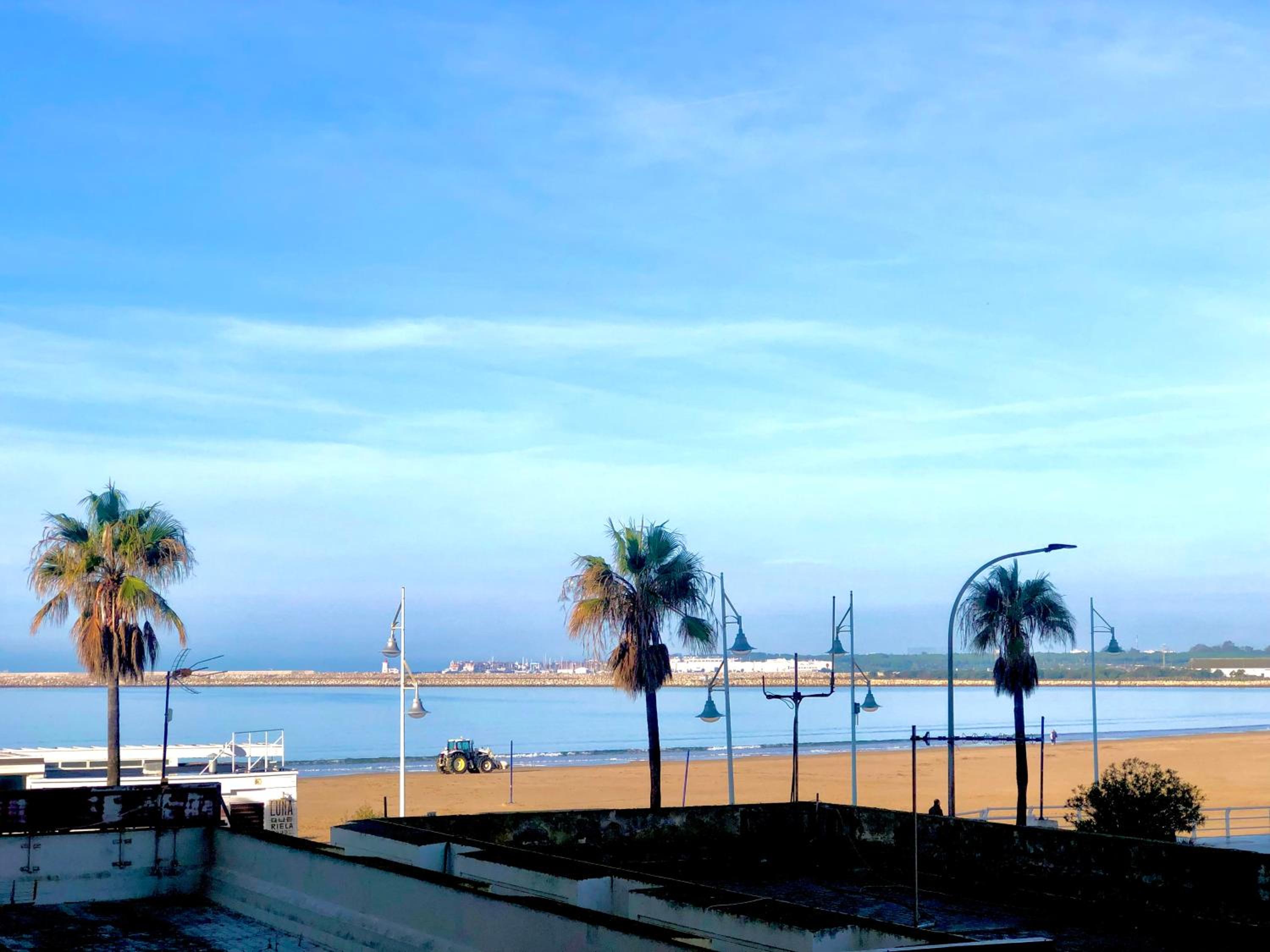 Primera linea playa valdelagrana vistas al mar