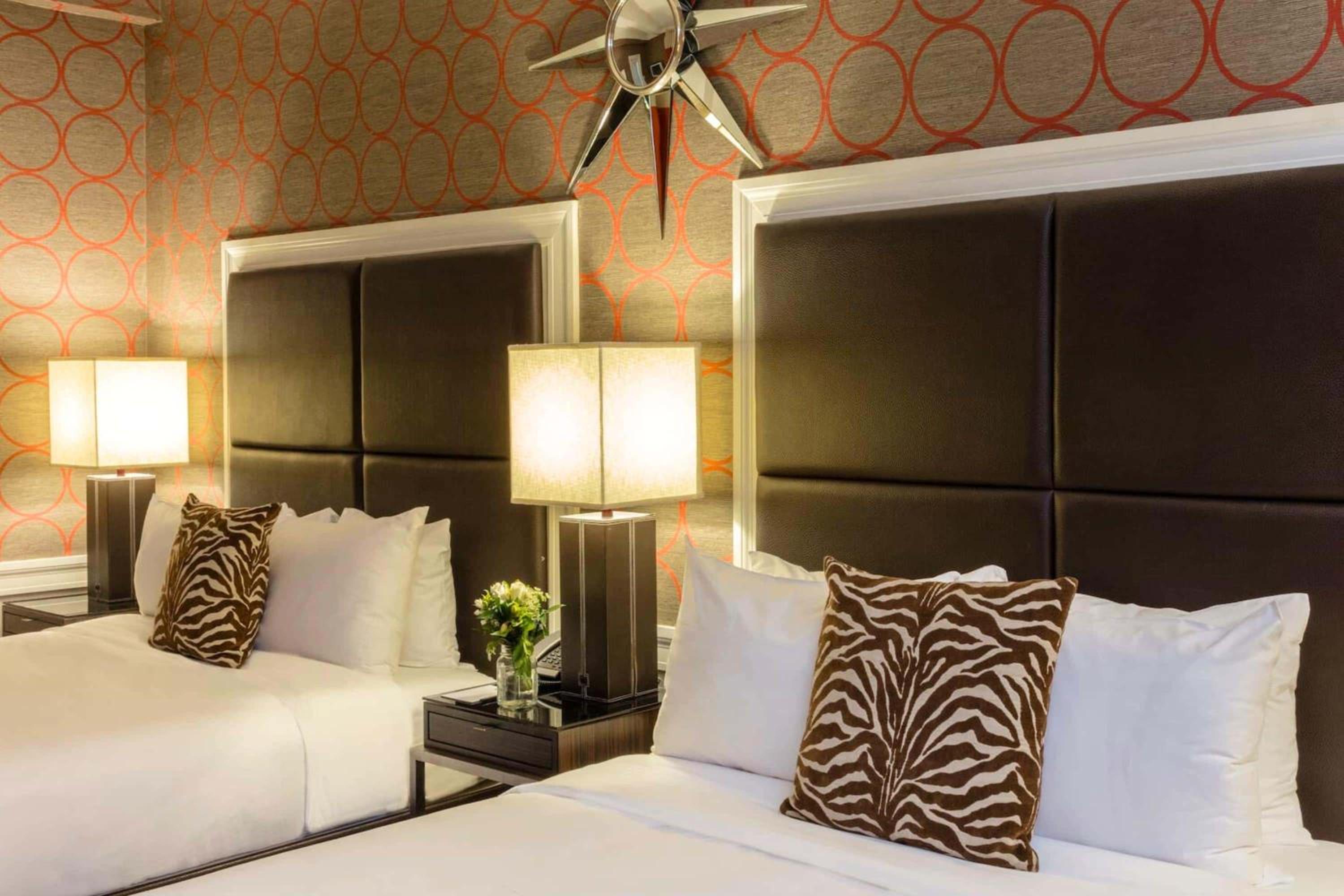 Empire Hotel 70