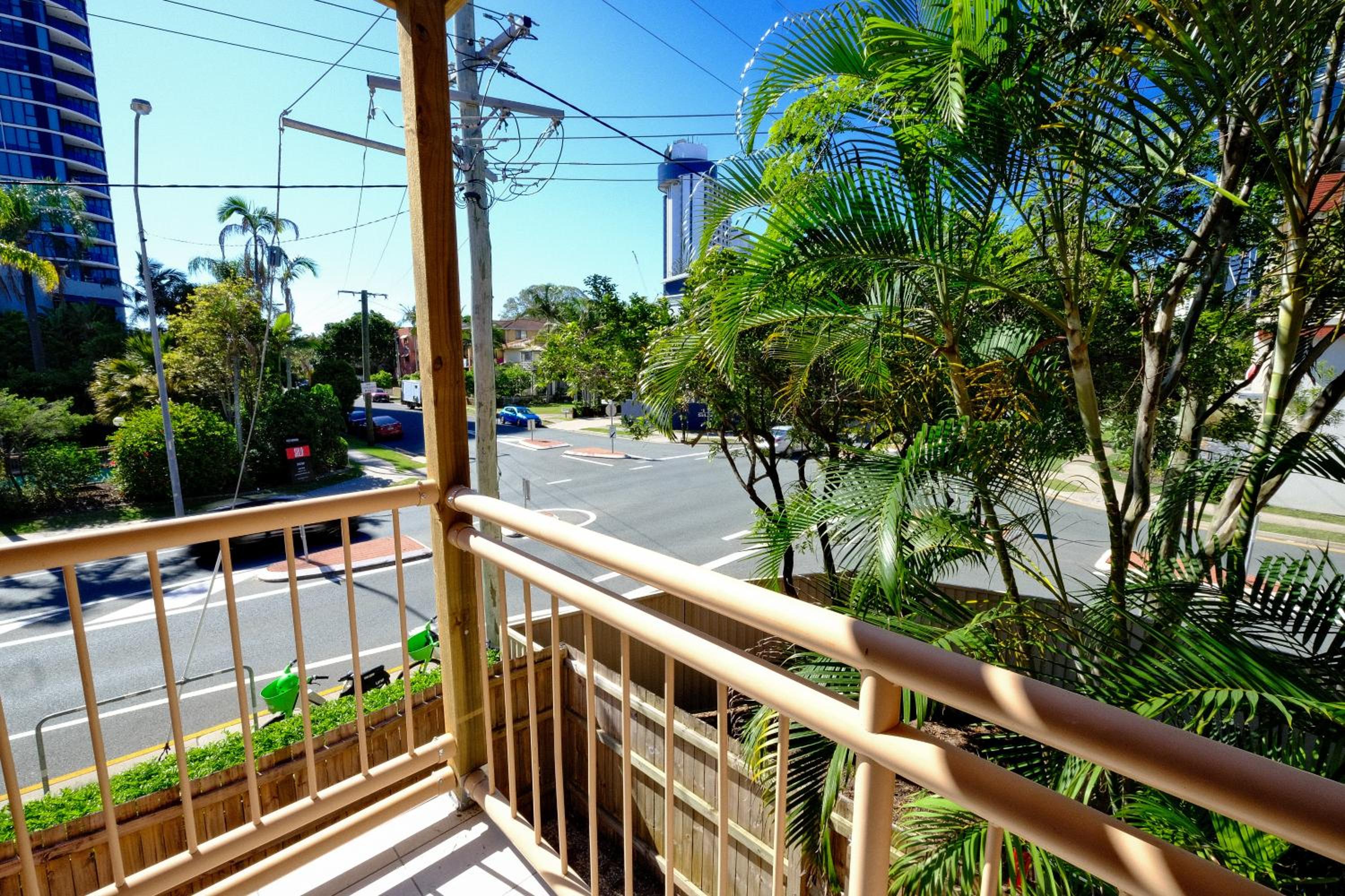 El Dorado Apartments