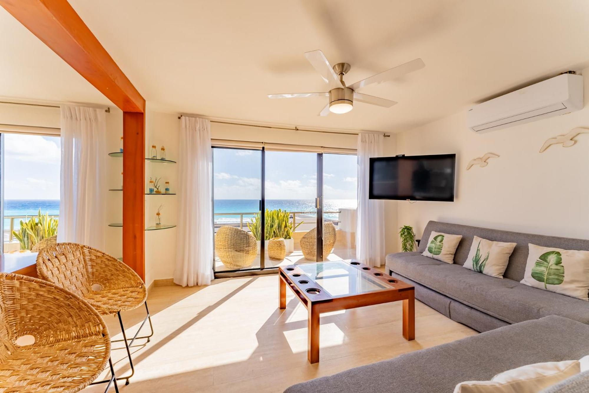 Amazing Caribbean Ocean view at Villas Marlin in Cancun