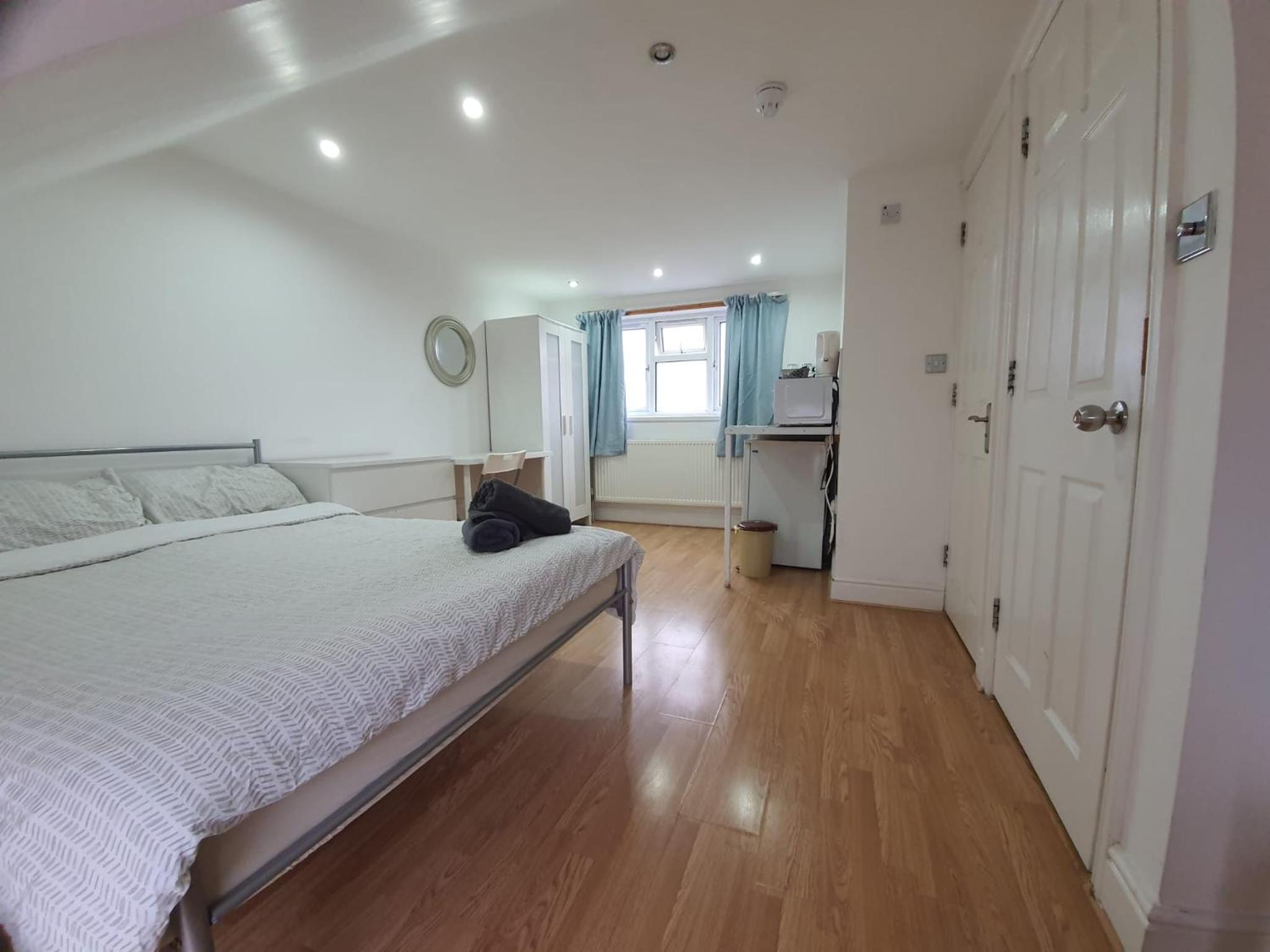 Eastwood Rooms