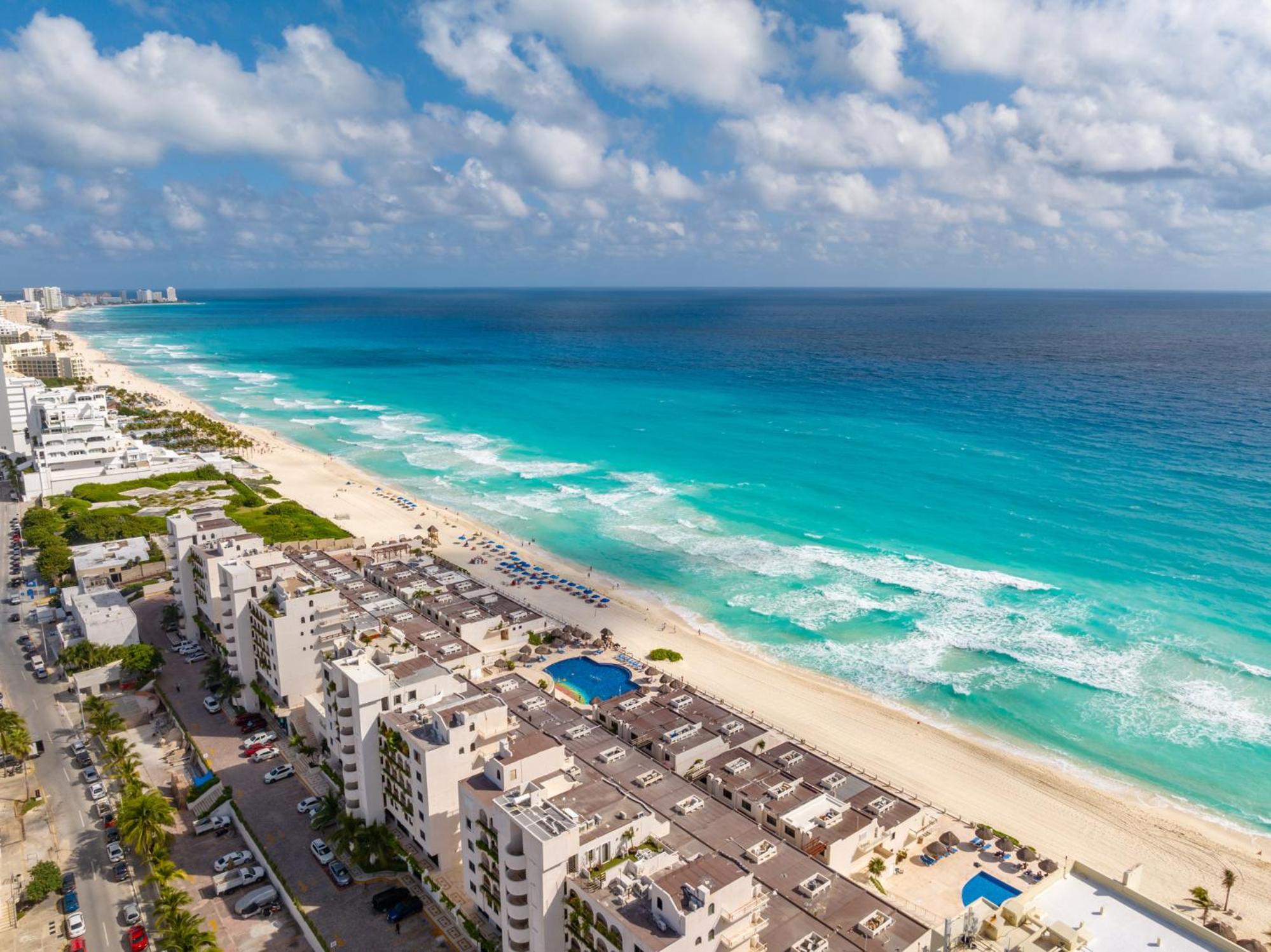 Amazing Caribbean Ocean view at Villas Marlin in Cancun