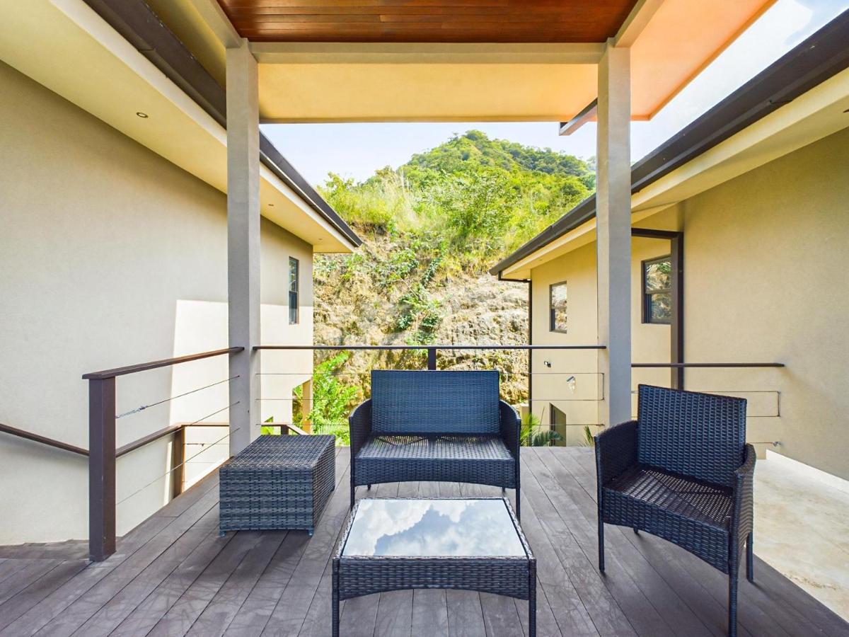 Dos Rios 70- 6 BR home on 1-2 acre