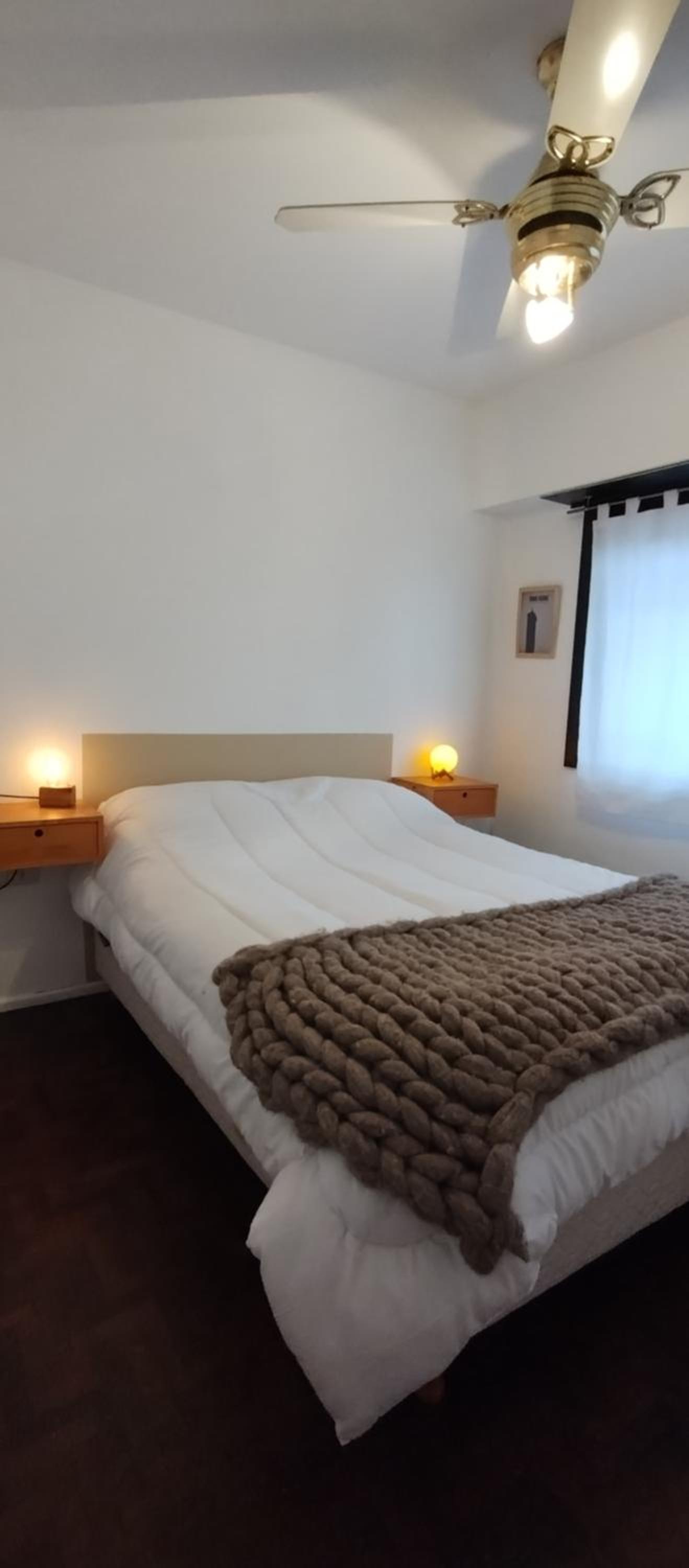 Una casita en la loma
