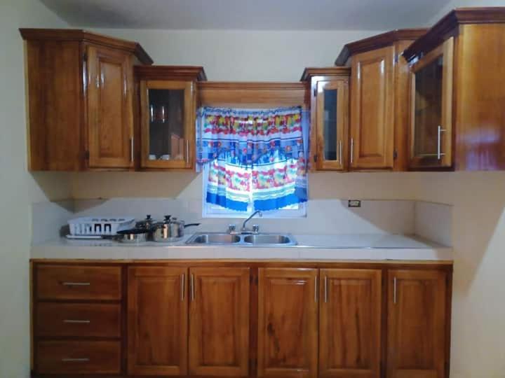 Paradise suite in Old Harbour view 4