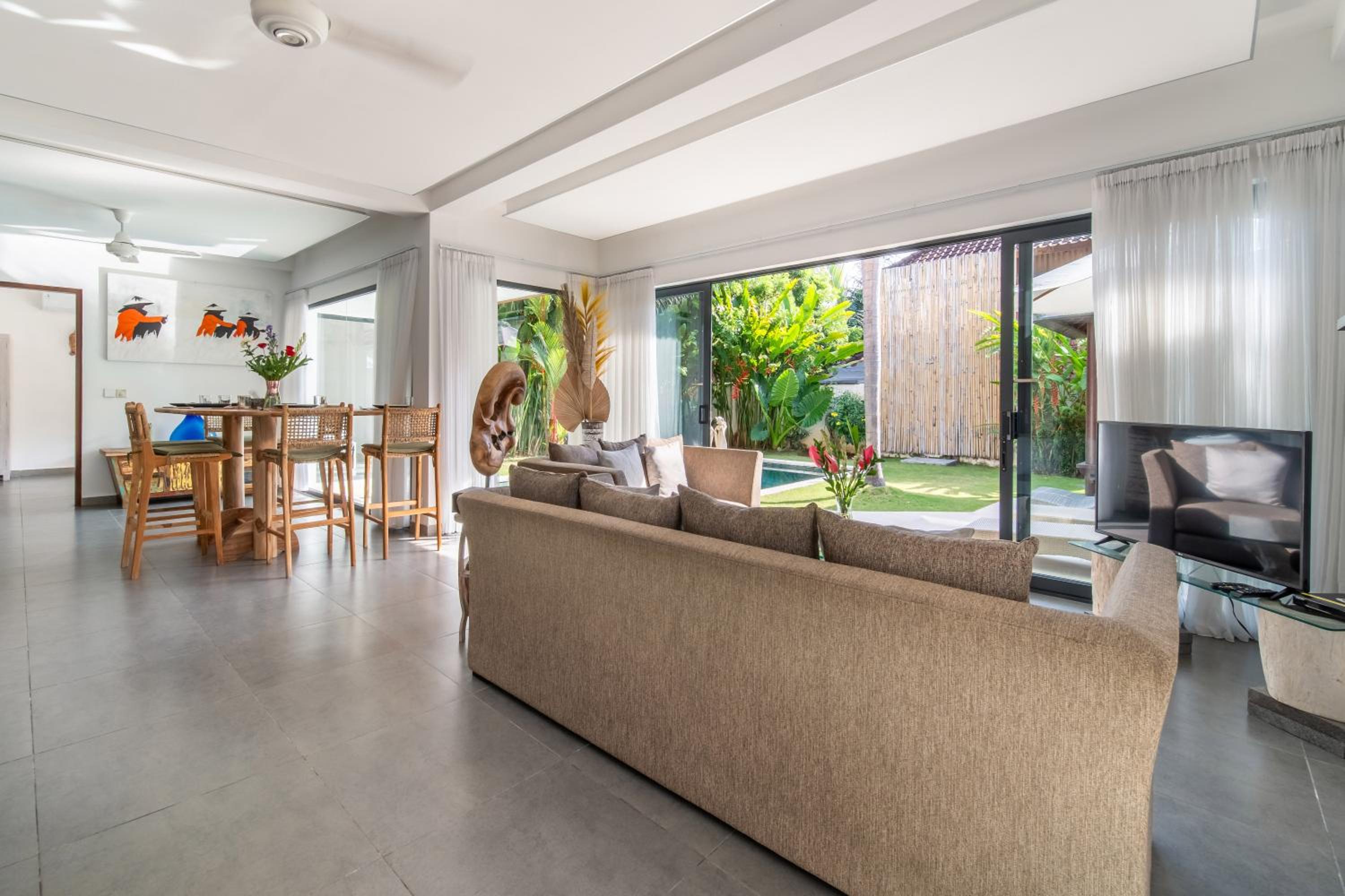 Villa Wiana by Villa Finder