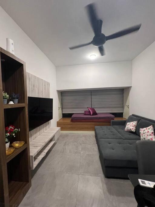 Sunset Inn @ Imperio Residence photo 5